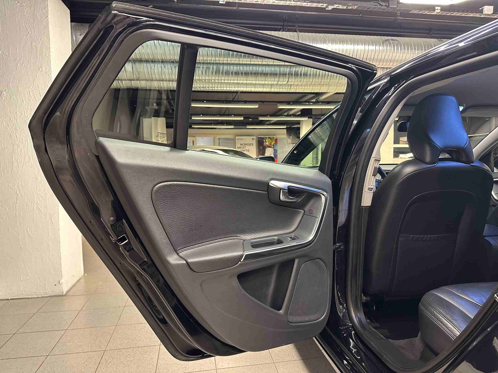 Volvo V60 D2 Powershift, 6-trinn, 115hk, 2013