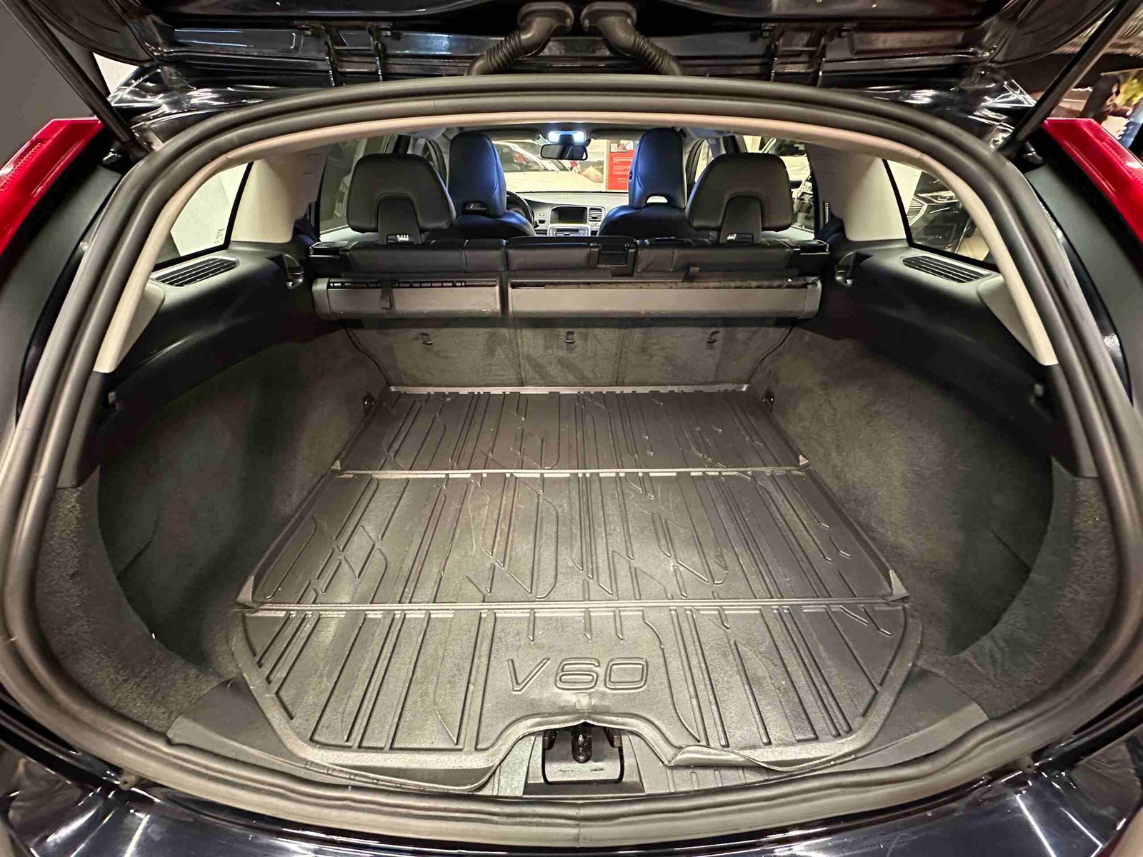 Volvo V60 D2 Powershift, 6-trinn, 115hk, 2013