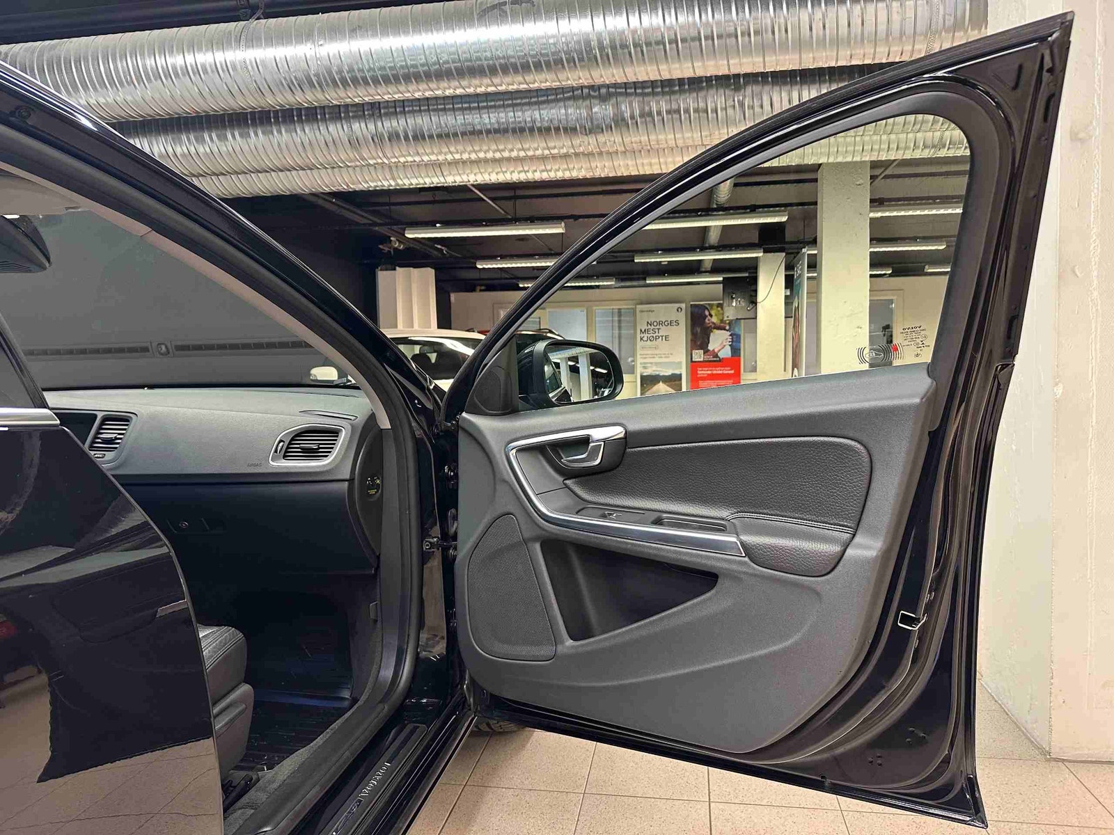 Volvo V60 D2 Powershift, 6-trinn, 115hk, 2013
