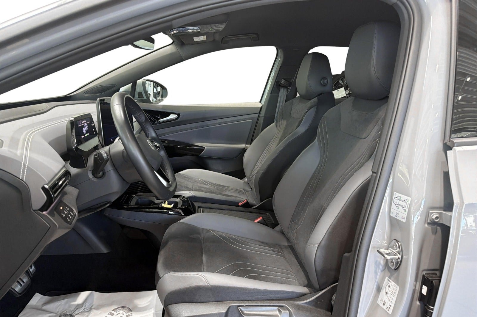Volkswagen ID.4 Pro 4Motion 77 kWh 4Motion, 286ps, 2024