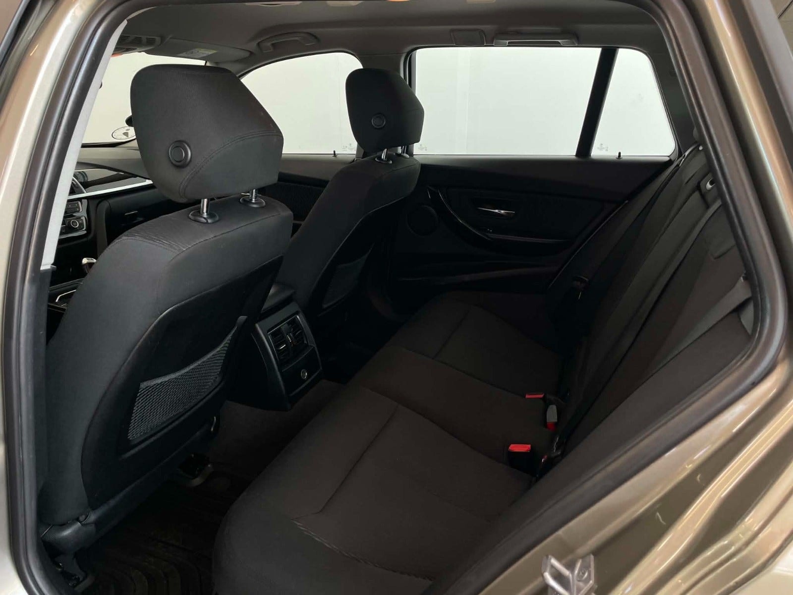 BMW 320d Touring Steptronic, 8-trins, 190ps, 2018