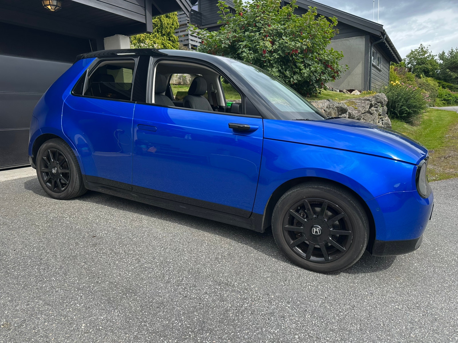 Honda e 35.5 kWh, 154ps, 2020