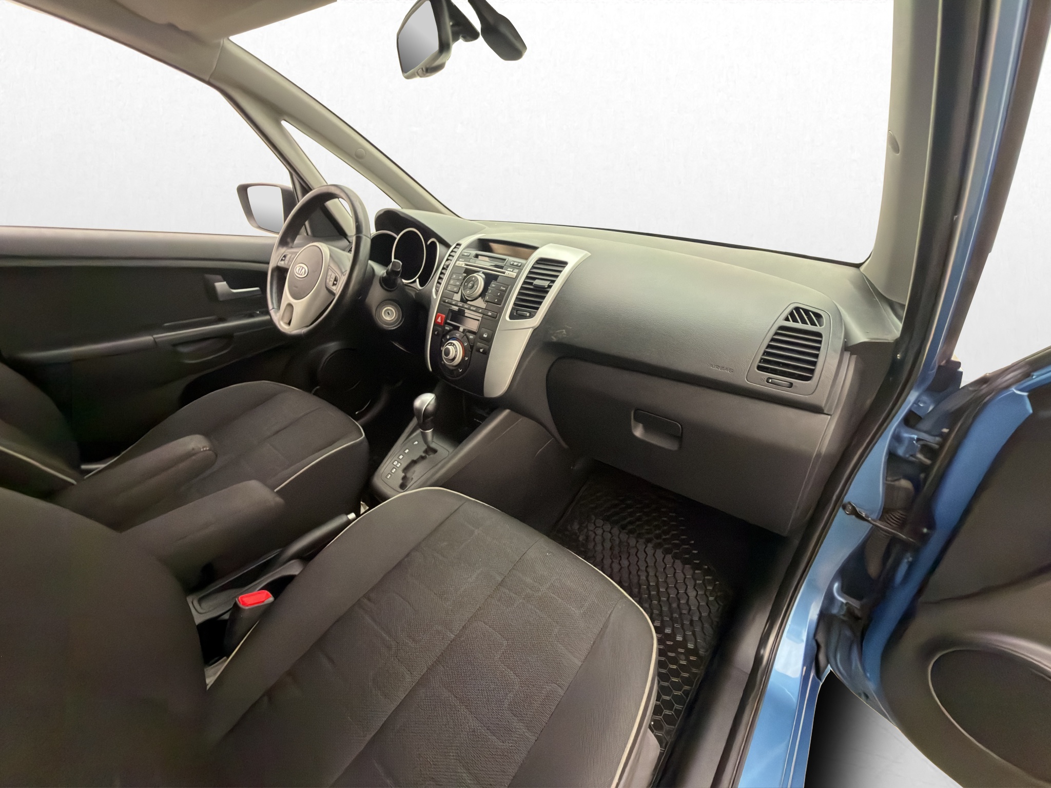 Kia Venga 1.6 CVVT Automatic, 125hp, 2012