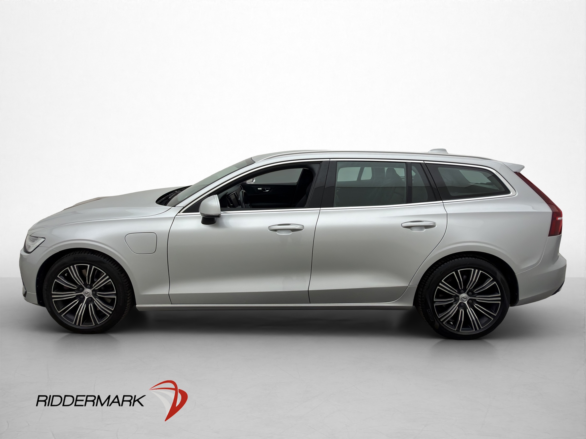 Volvo V60 T6 Twin Engine AWD Geartronic, 341hp, 2020