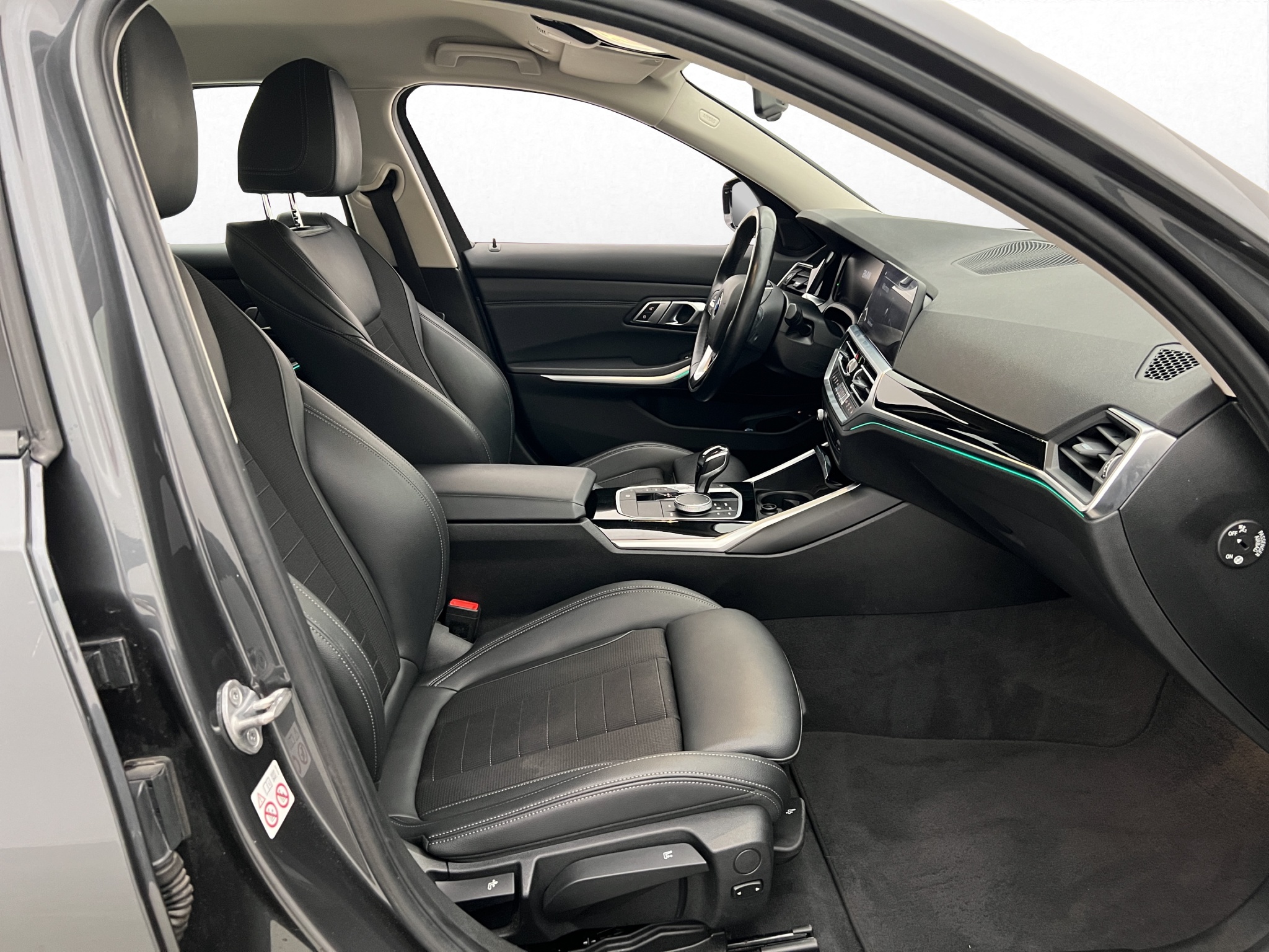 BMW 330e Touring Steptronic, 8-trins, 292ps, 2021