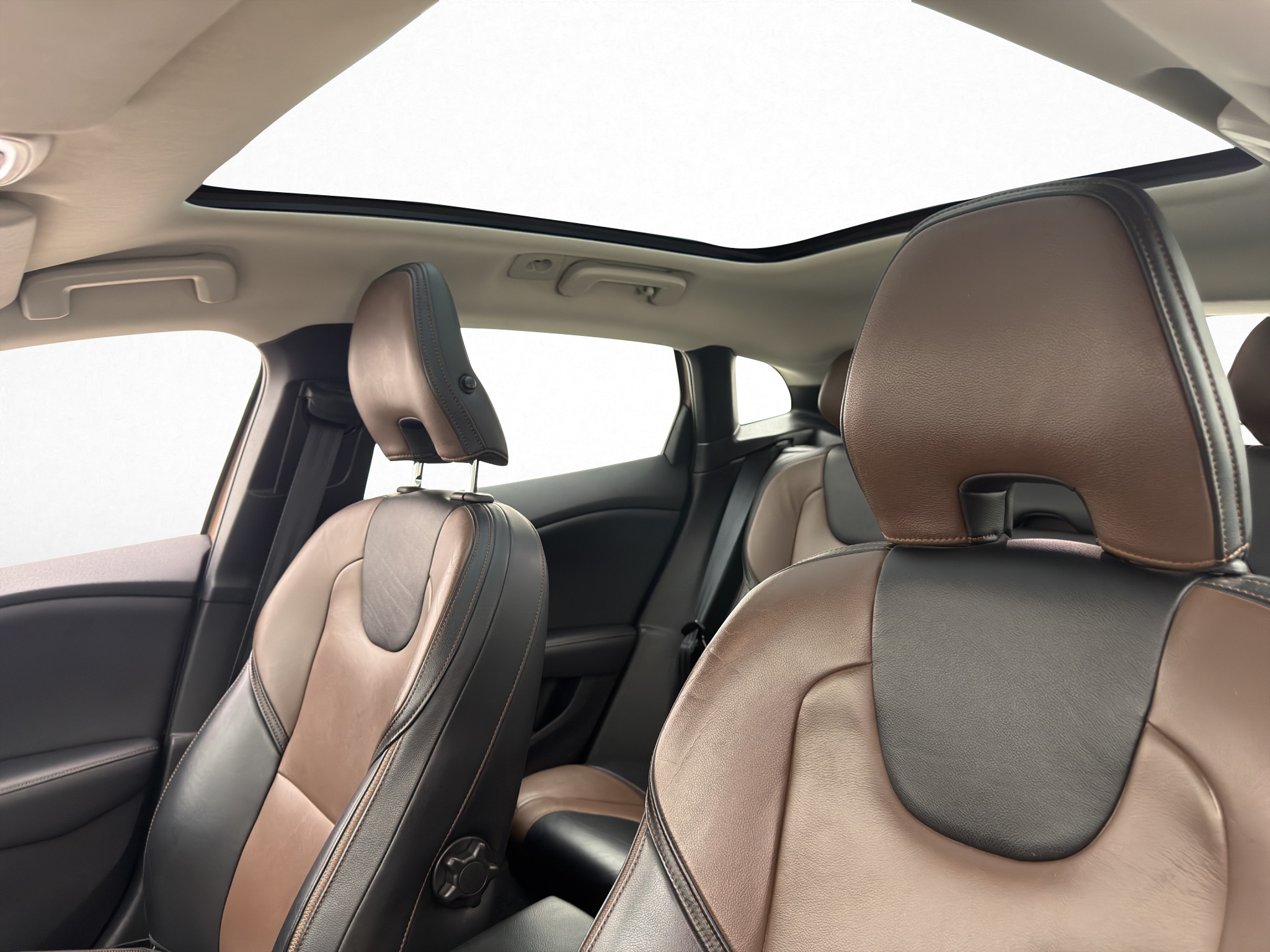 Volvo V40 Cross Country T4 AWD Geartronic, 6-trins, 180ps, 2014
