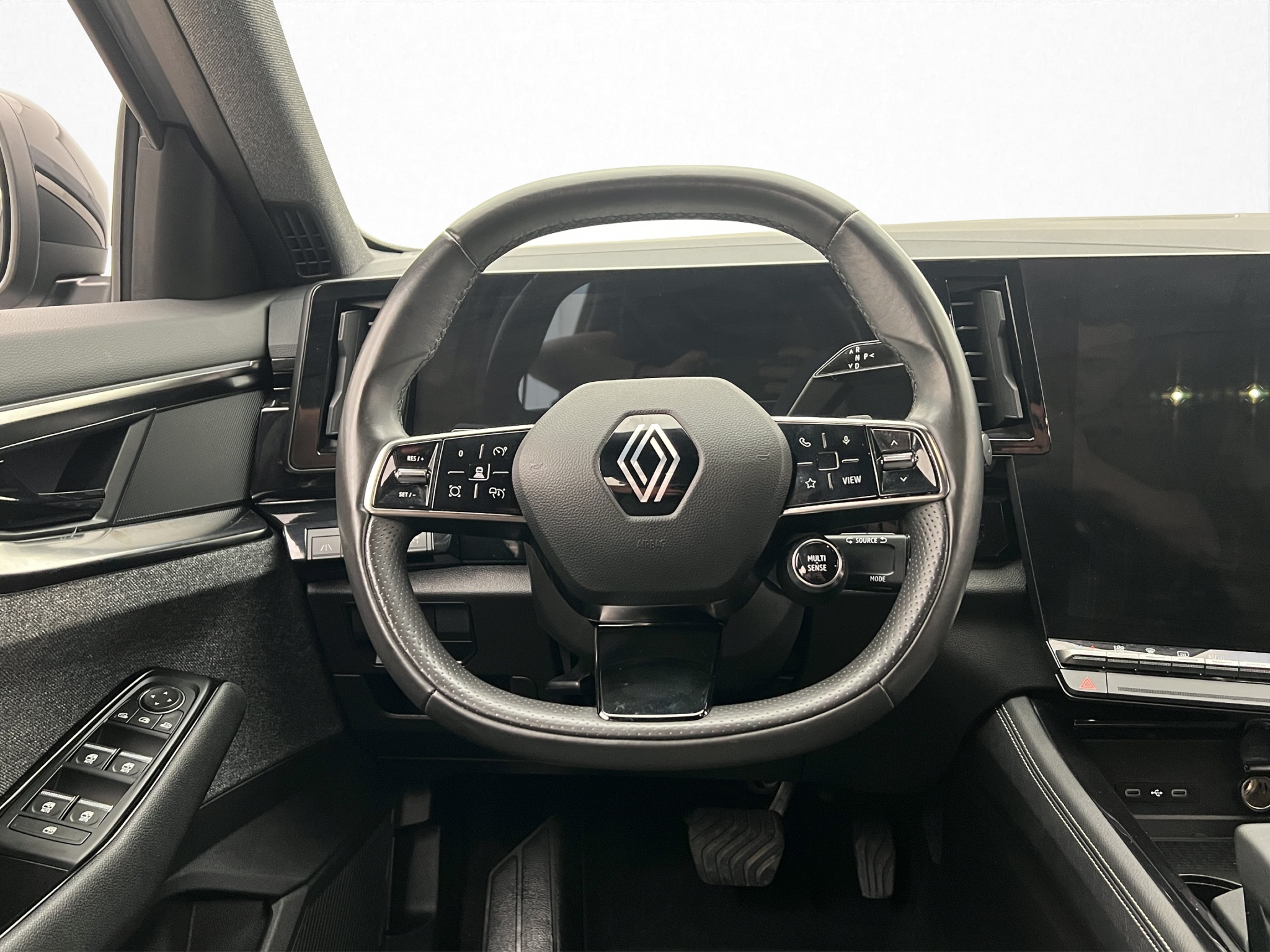 Renault Espace E-TECH MultiMode, 200hk, 2024