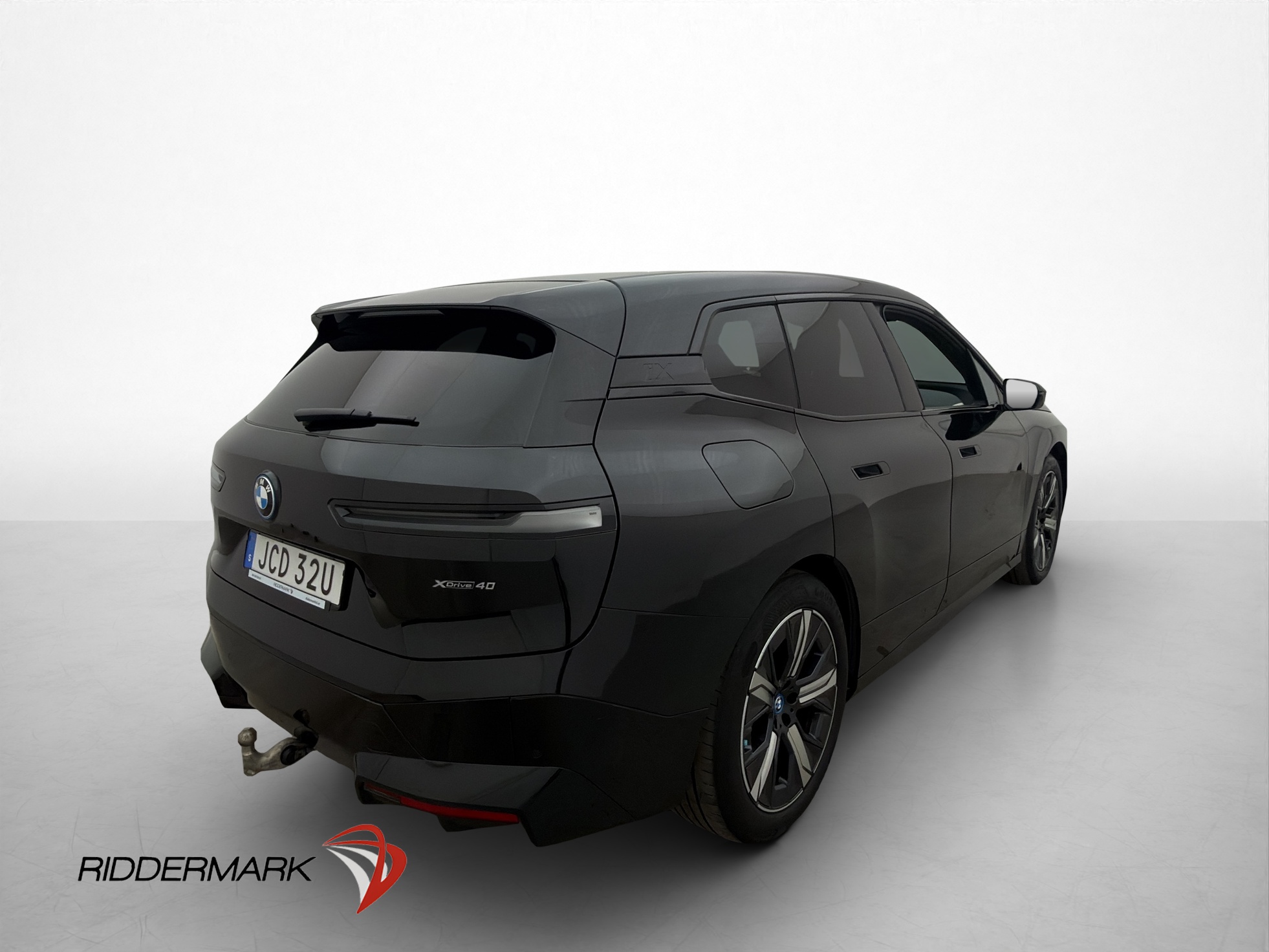 BMW iX xDrive40, 326ps, 2023