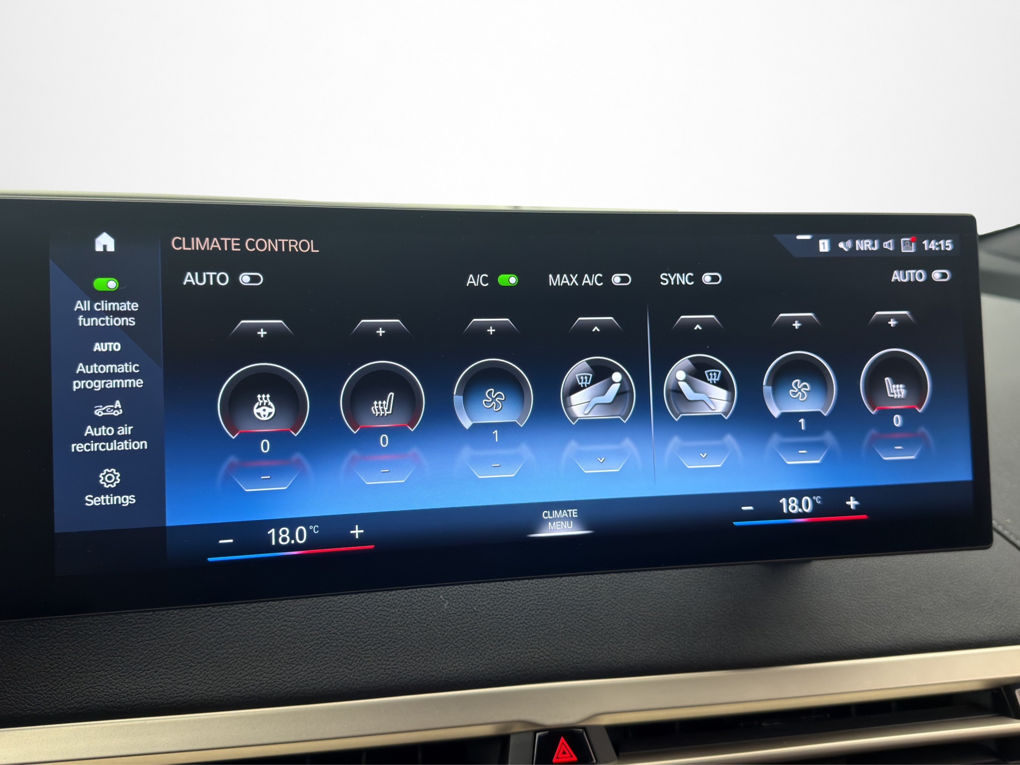 BMW iX xDrive40, 326ps, 2023