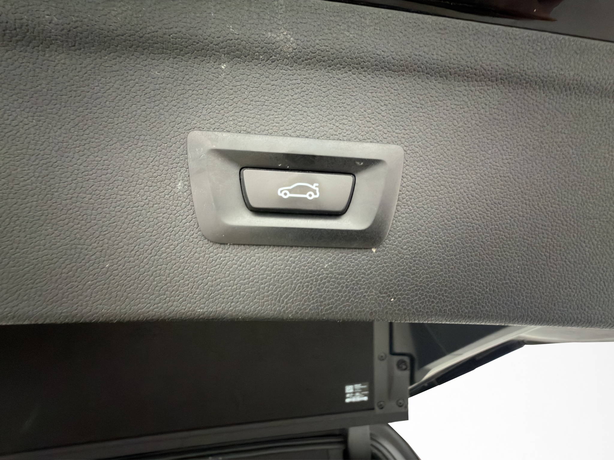 BMW iX xDrive40, 326ps, 2023