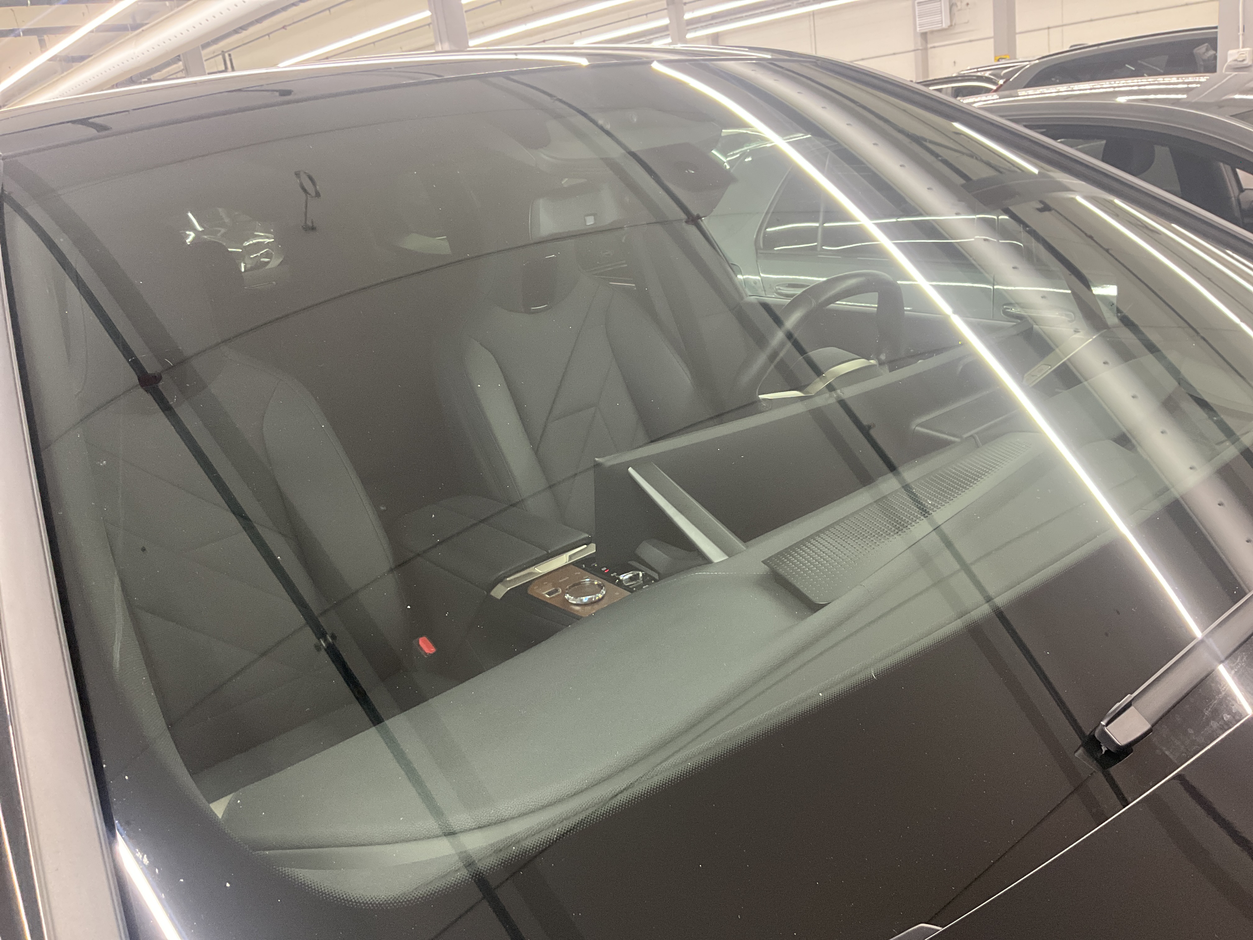 BMW iX xDrive40, 326ps, 2023