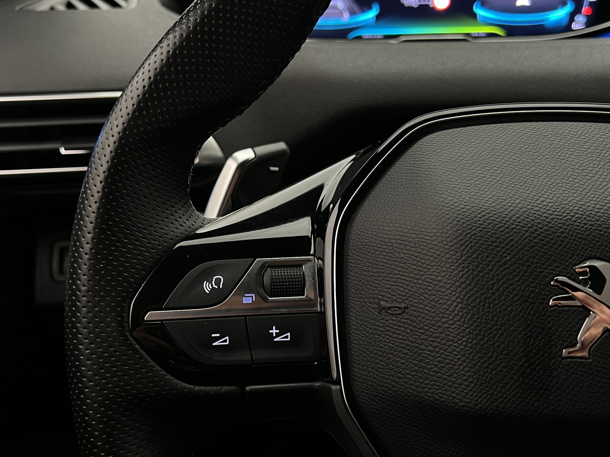 Peugeot 3008 HYBRID4 300 EAT, 300hp, 2022