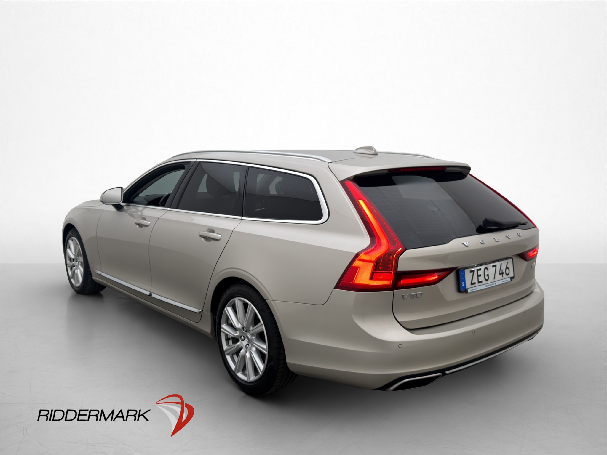 Volvo V90 D4 Geartronic, 8-trinn, 190hk, 2018
