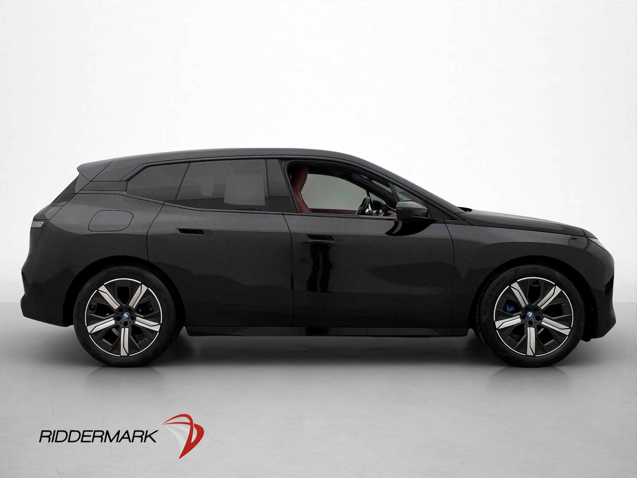 BMW iX xDrive50, 524ps, 2022