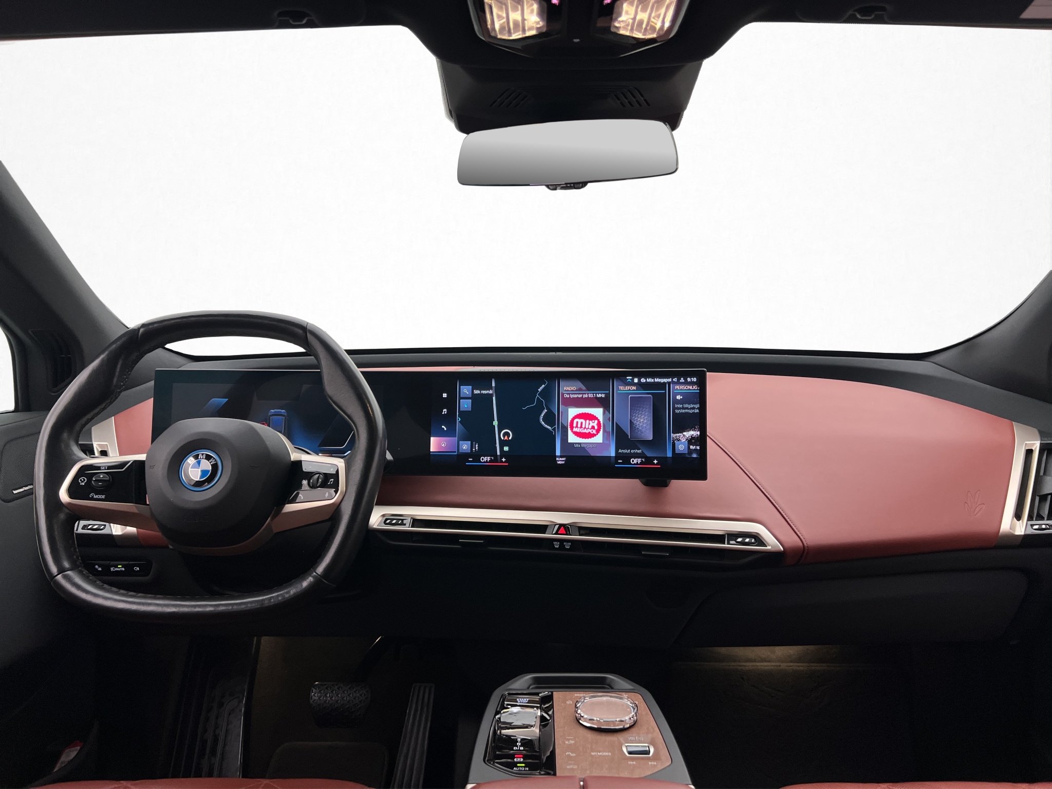 BMW iX xDrive50, 524ps, 2022