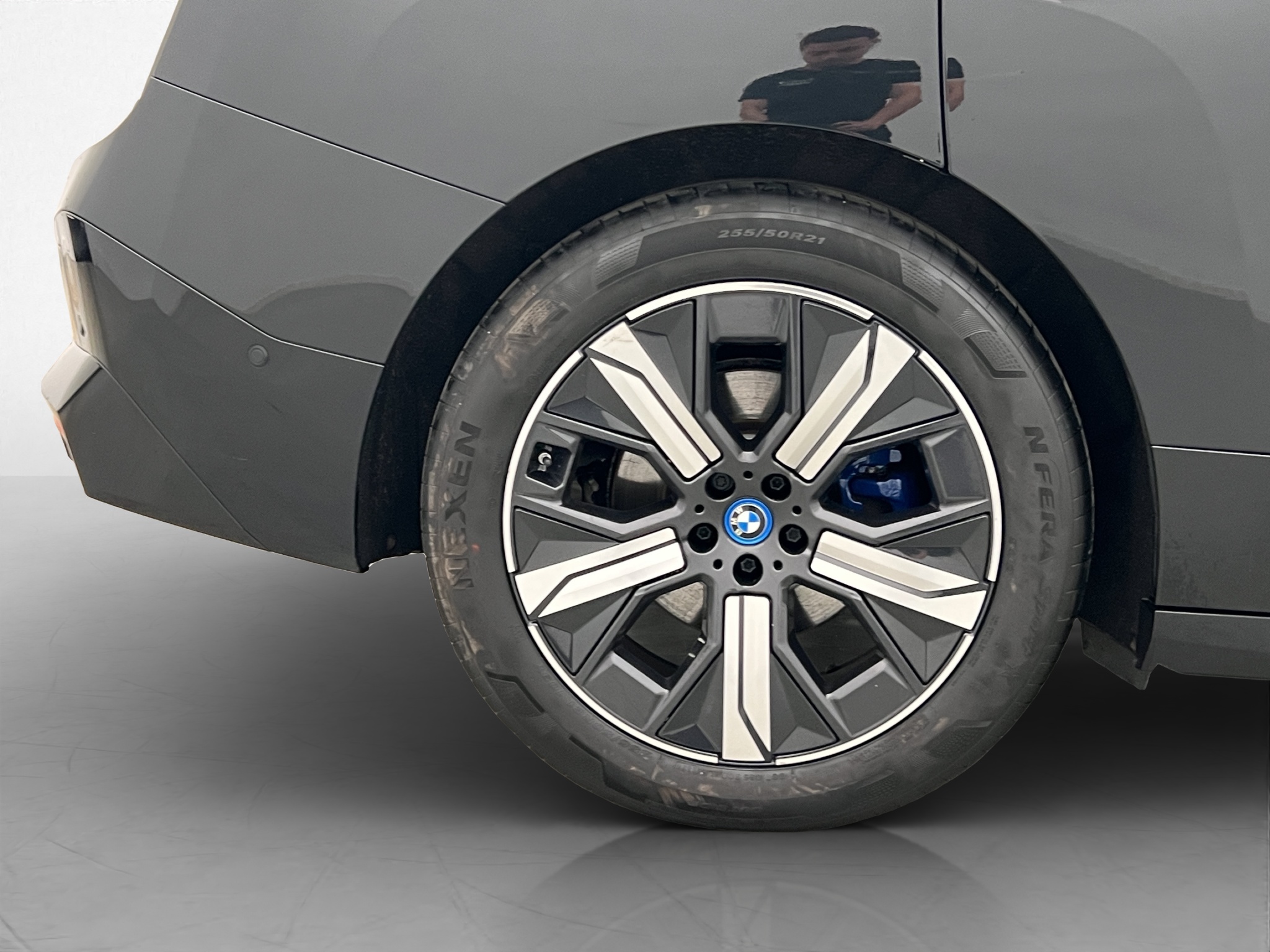 BMW iX xDrive50, 524ps, 2022