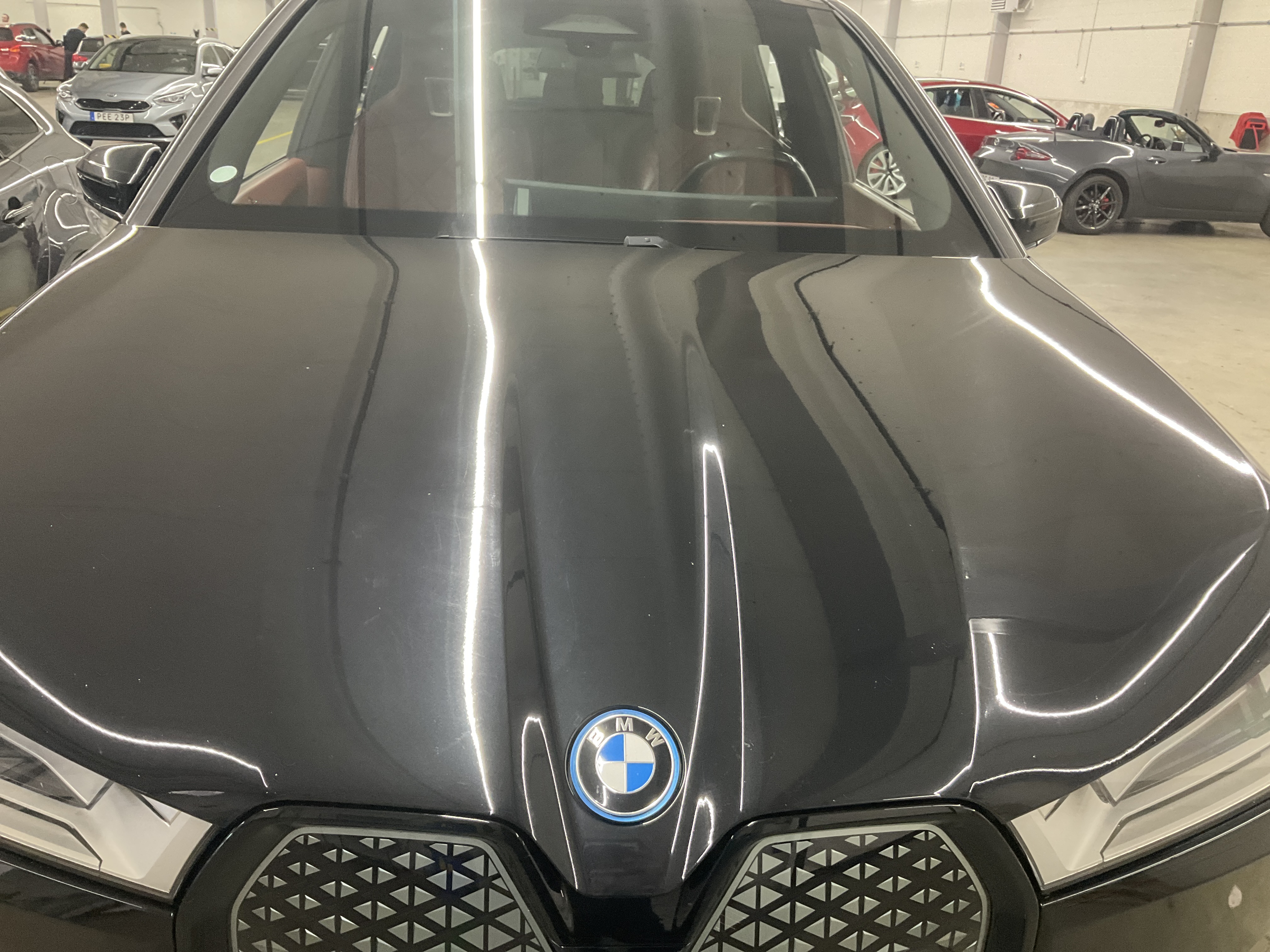 BMW iX xDrive50, 524ps, 2022