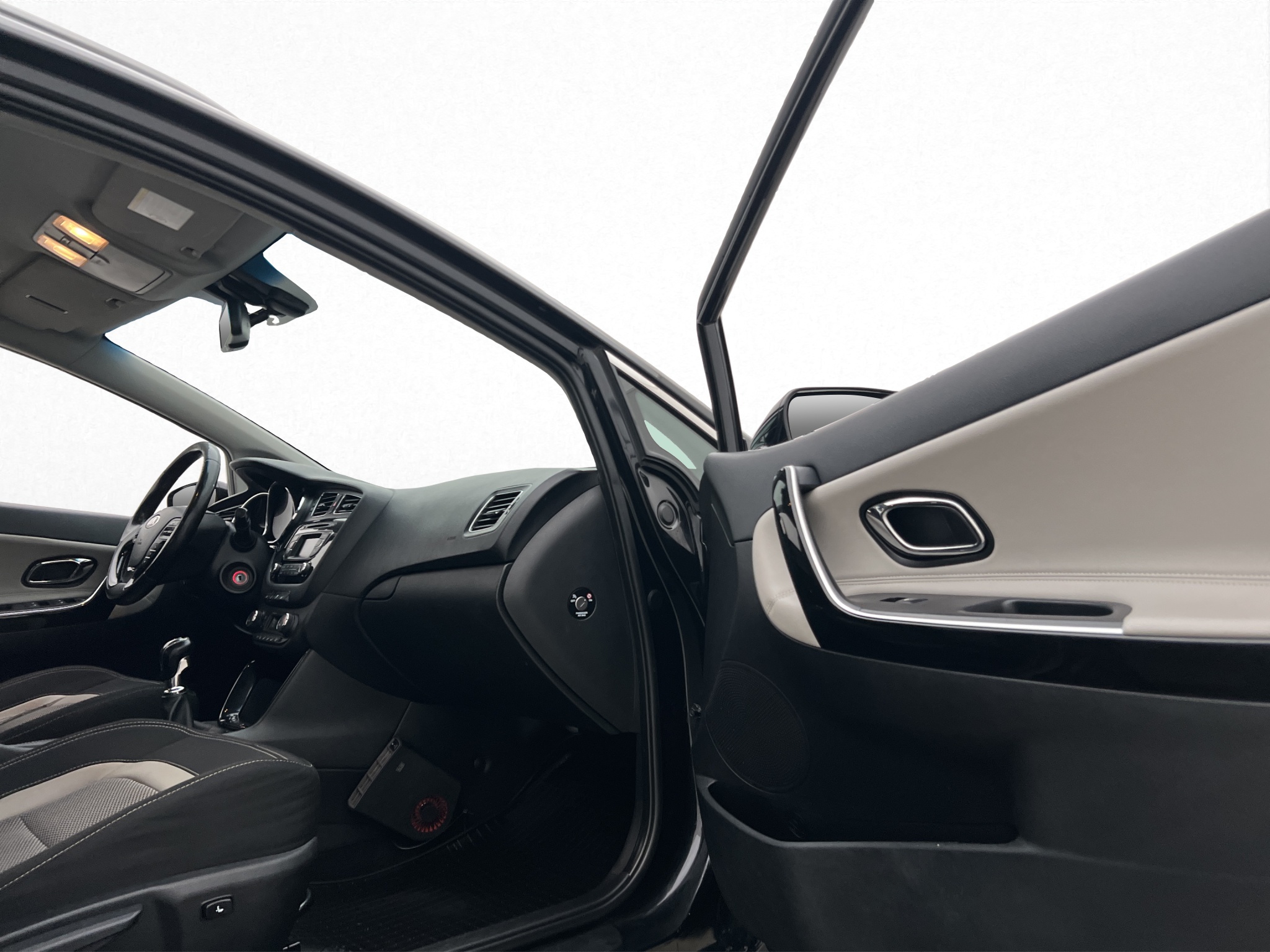 Kia cee'd_sw 1.6 CRDi Manual, 6-trins, 128ps, 2013