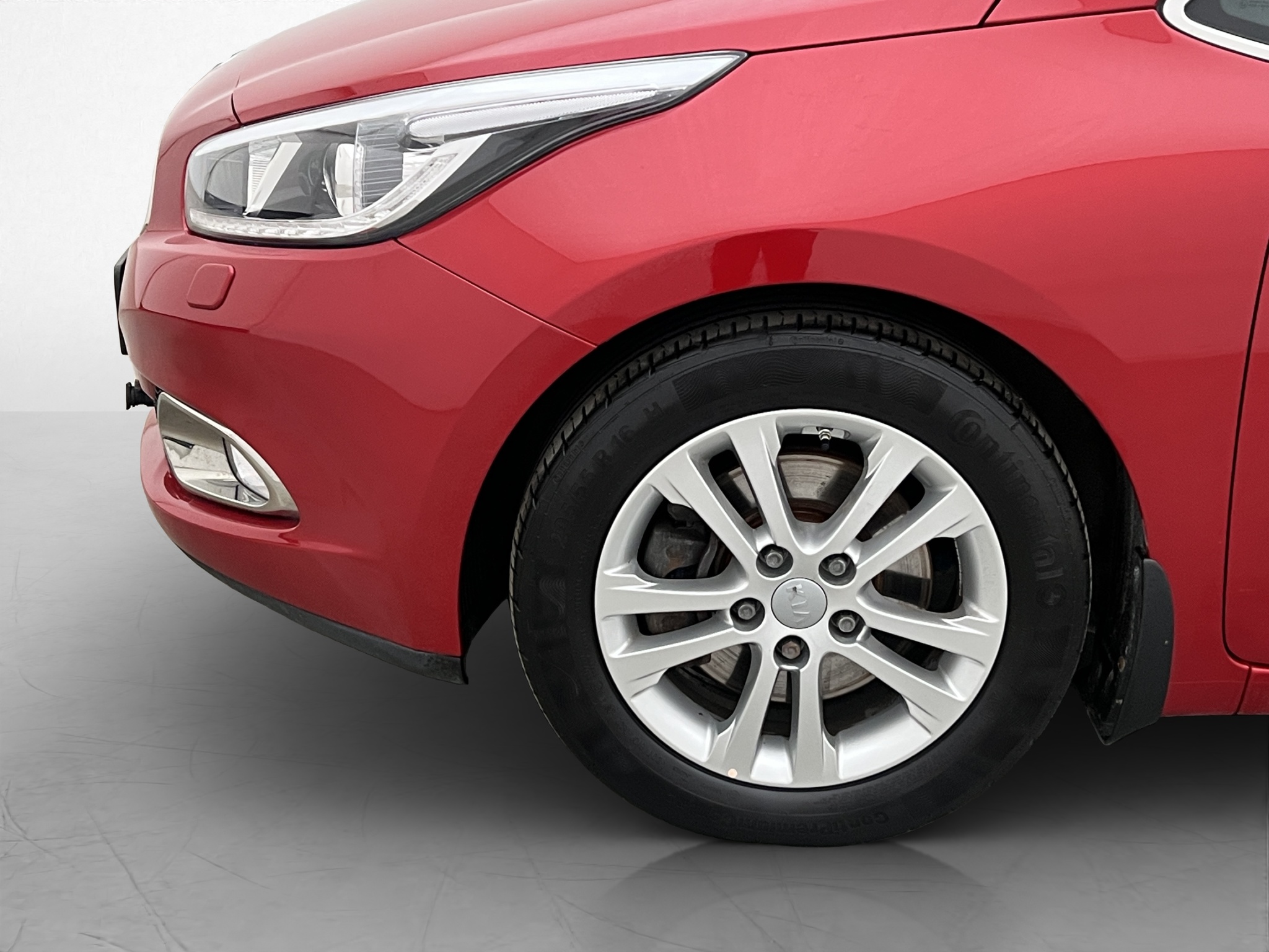 Kia cee'd 1.6 GDI DCT, 6-trins, 135ps, 2015