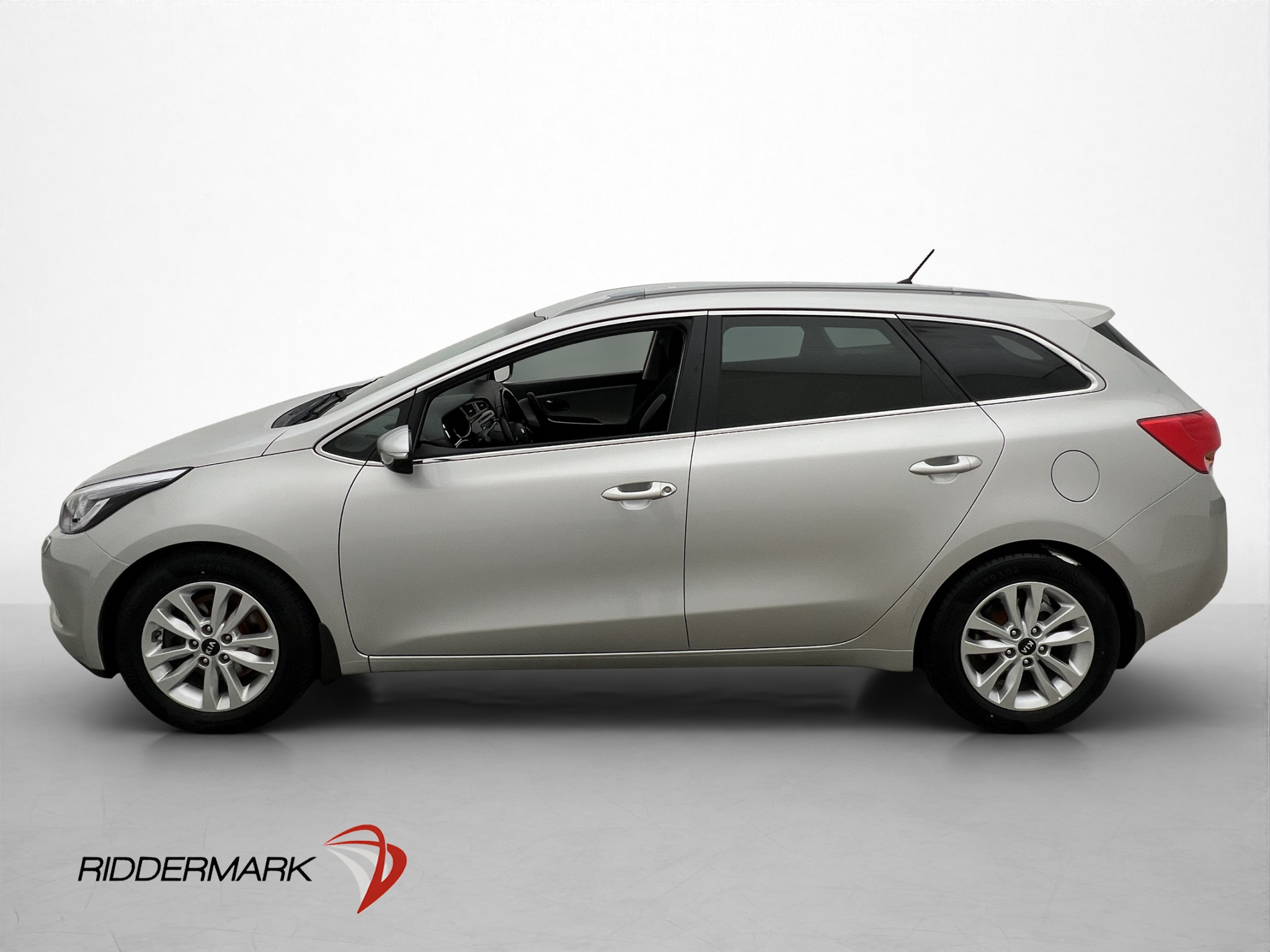 Kia cee'd_sw 1.6 CRDi Manual, 6-trins, 128ps, 2015