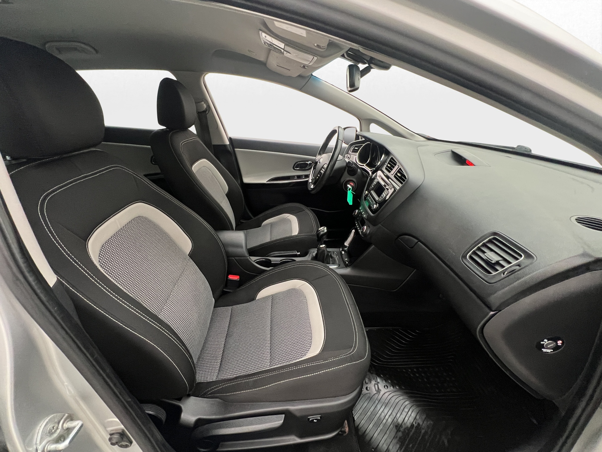 Kia cee'd_sw 1.6 CRDi Manual, 6-trins, 128ps, 2015