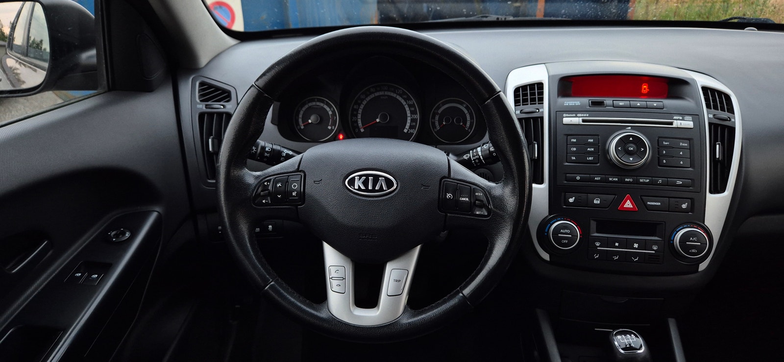 Kia cee'd_sw 1.4 CVVT Manual, 5-trins, 90ps, 2012