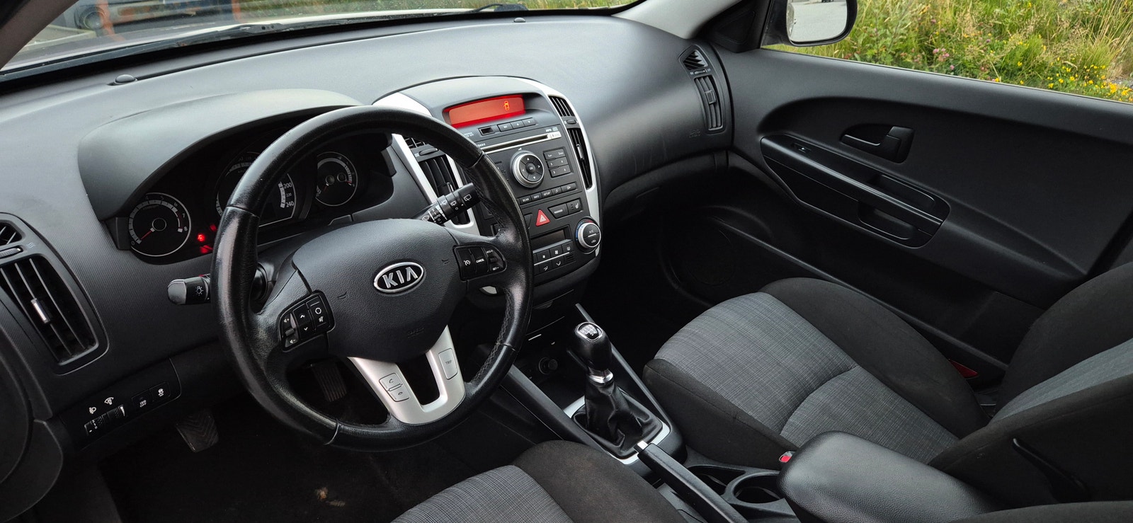 Kia cee'd_sw 1.4 CVVT Manual, 5-trins, 90ps, 2012