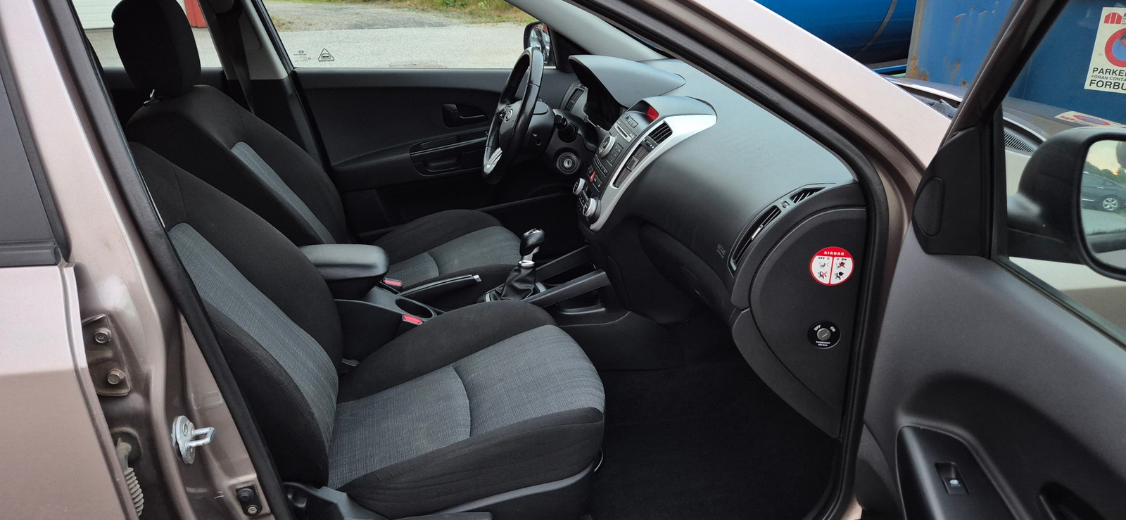 Kia cee'd_sw 1.4 CVVT Manual, 5-trins, 90ps, 2012