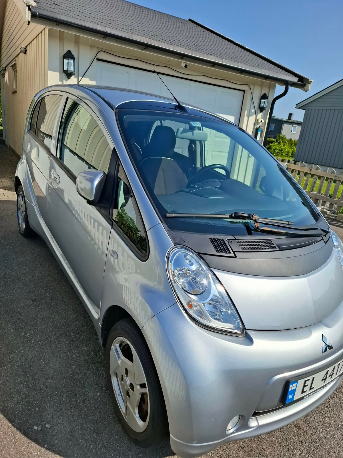 Mitsubishi i-MiEV 16 kWh, 67hp, 2013