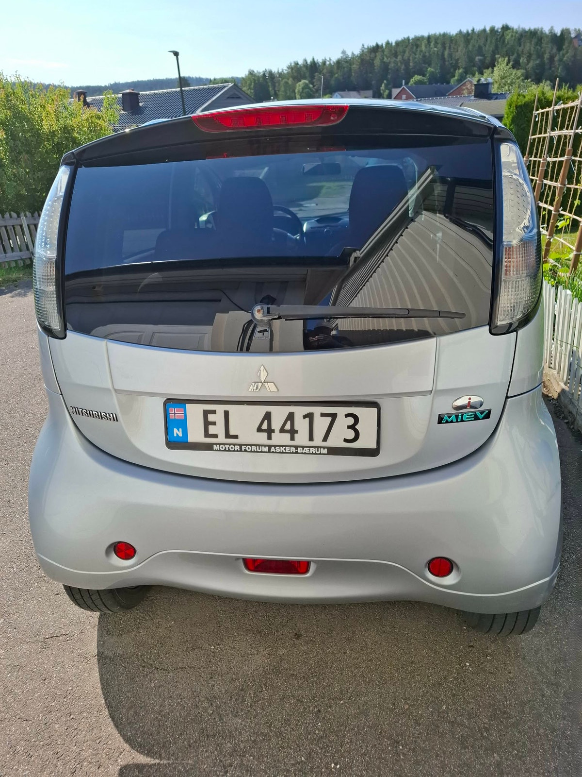 Mitsubishi i-MiEV 16 kWh, 67hp, 2013