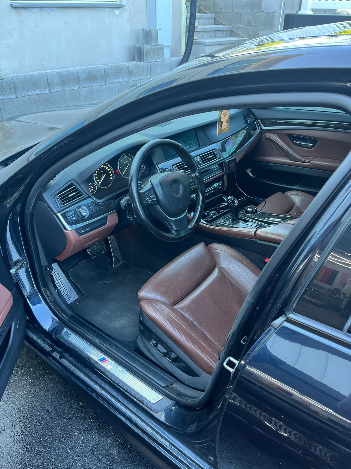 BMW 525d Sedan Steptronic, 8-trins, 204ps, 2011