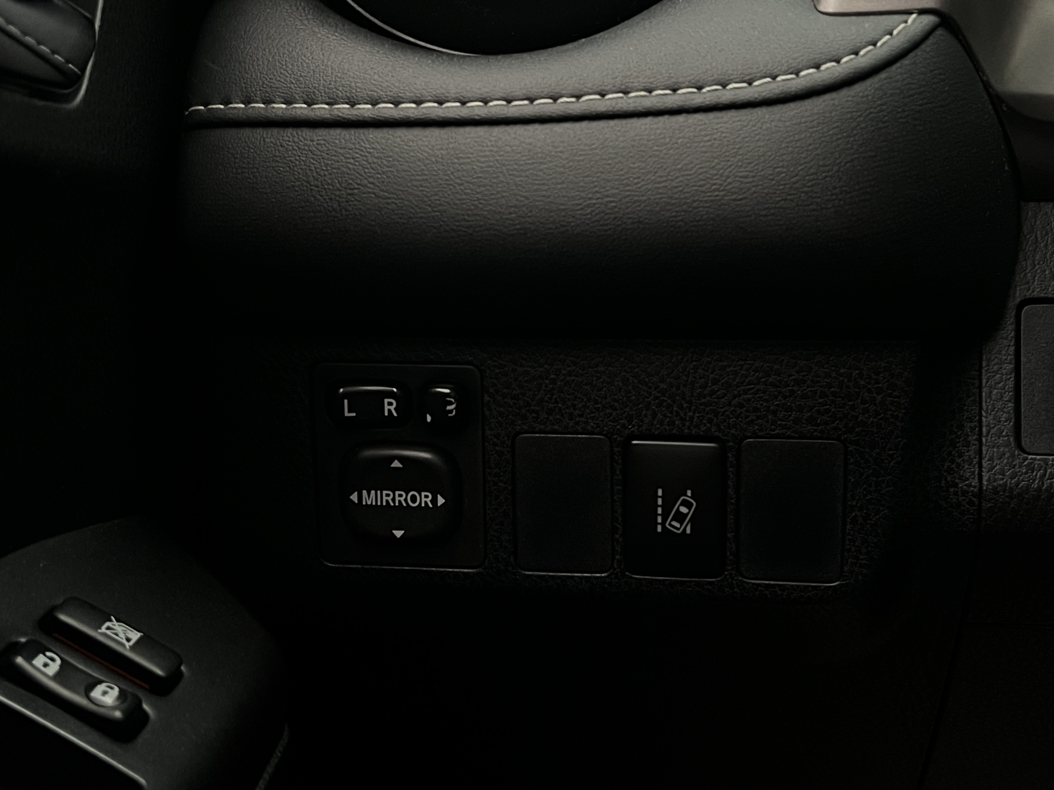 Toyota RAV4 Hybrid 2.5 Dual VVT-i AWD-i E-CVT, 197hp, 2016