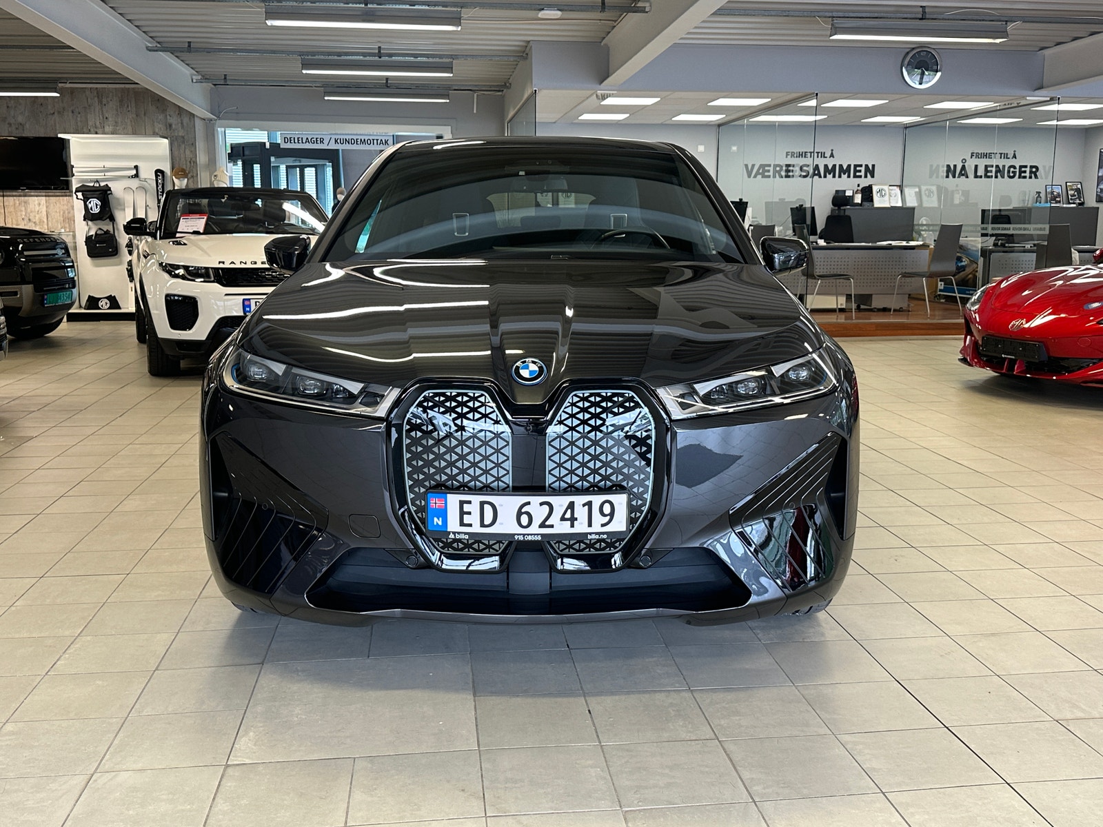 BMW iX xDrive40, 326hk, 2022