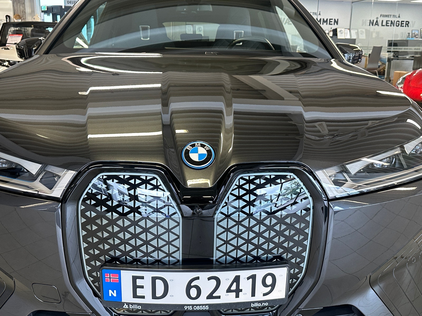 BMW iX xDrive40, 326hk, 2022