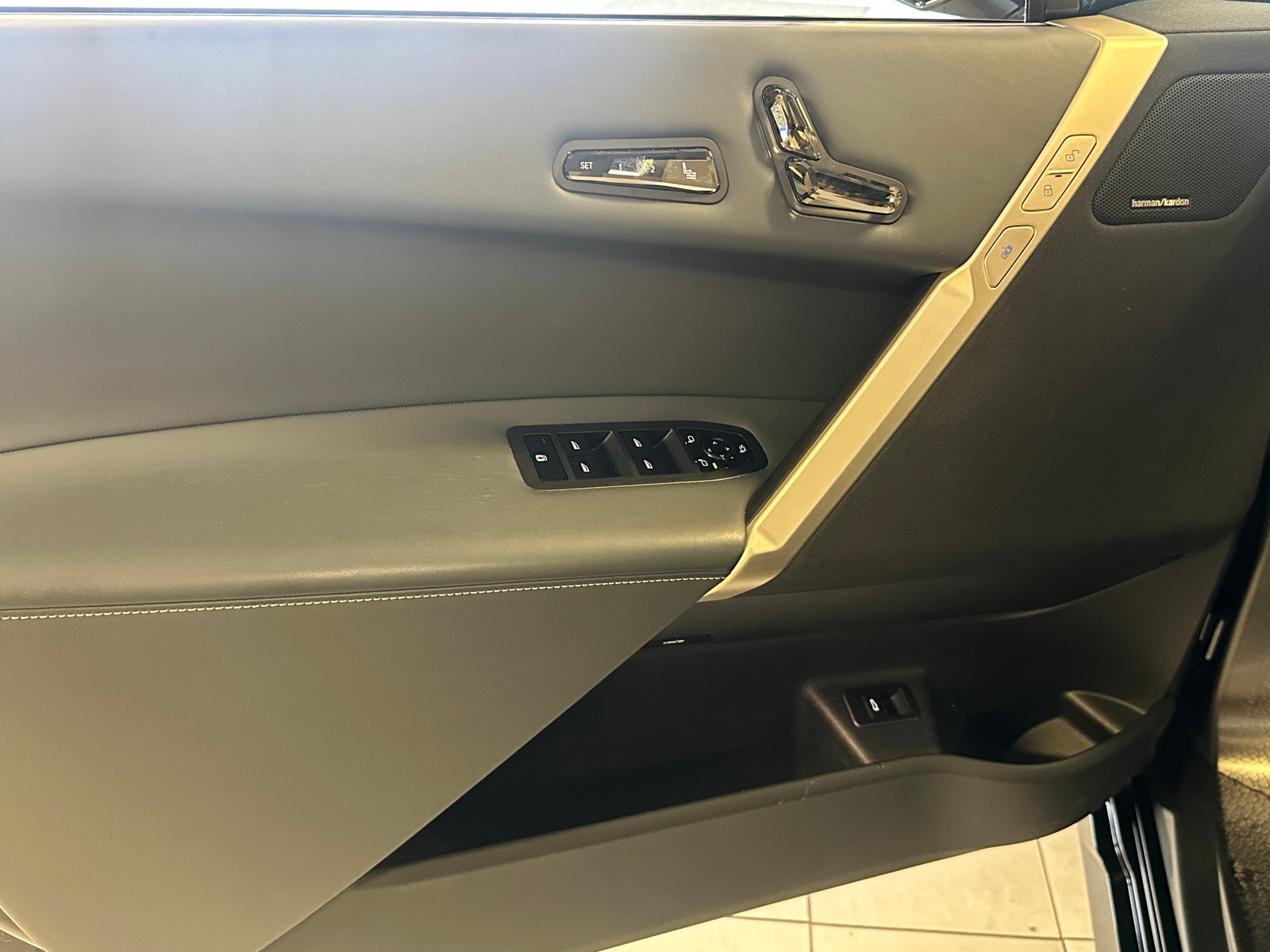 BMW iX xDrive40, 326hk, 2022