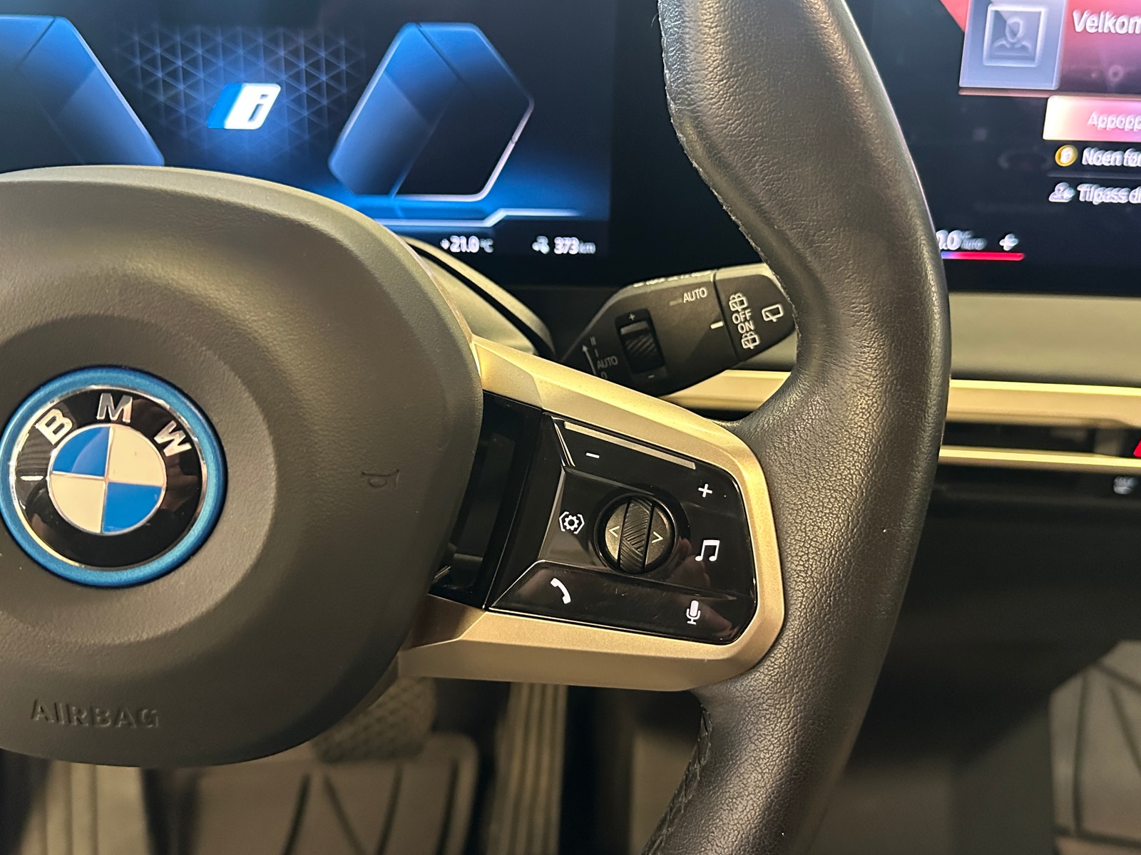 BMW iX xDrive40, 326hk, 2022