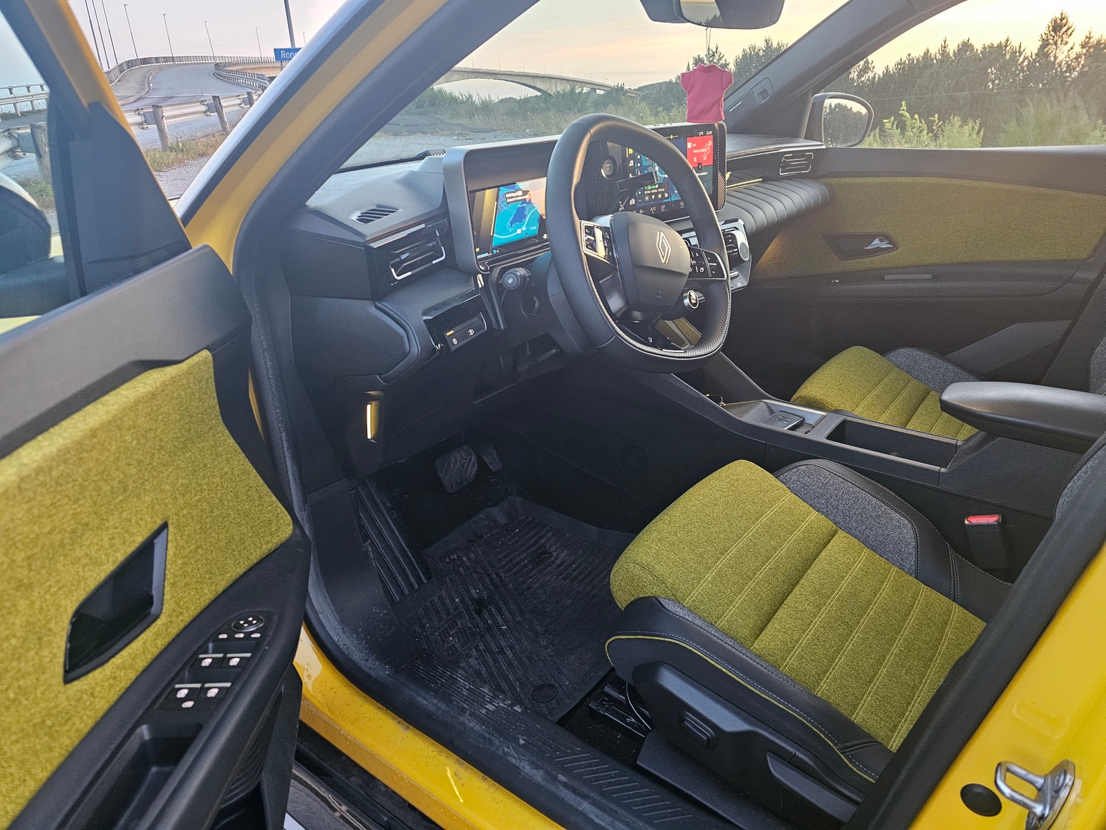 Renault 5 E-Tech 52 kWh, 150ps, 2025