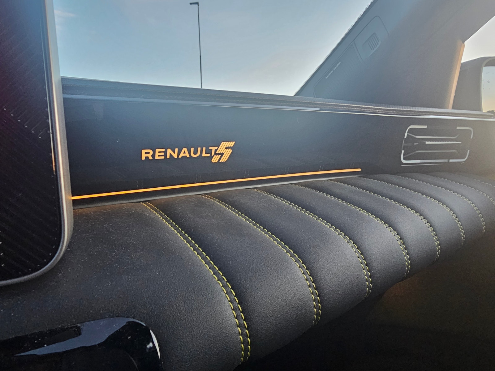 Renault 5 E-Tech 52 kWh, 150ps, 2025
