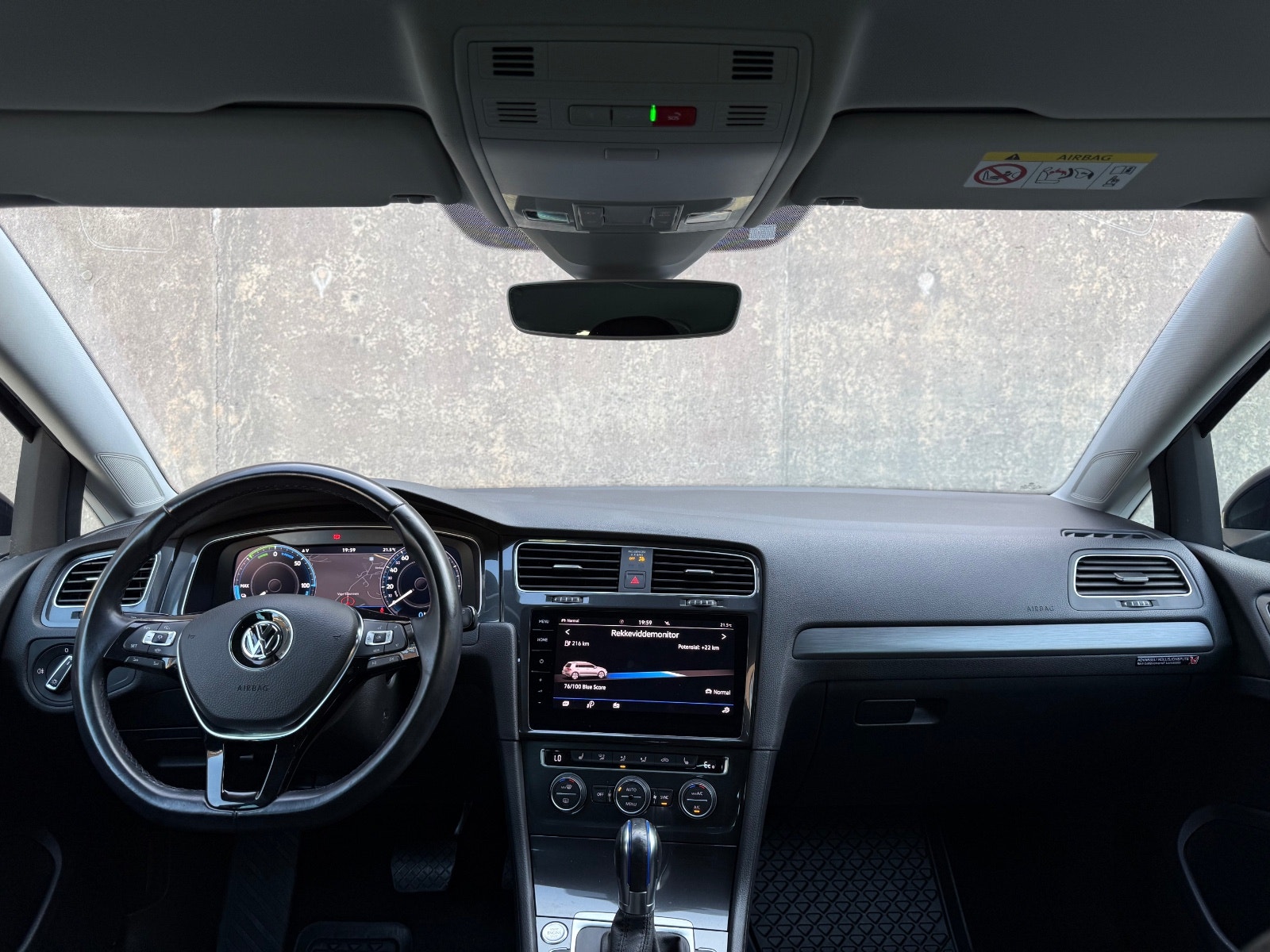 Volkswagen e-Golf, 136hk, 2019
