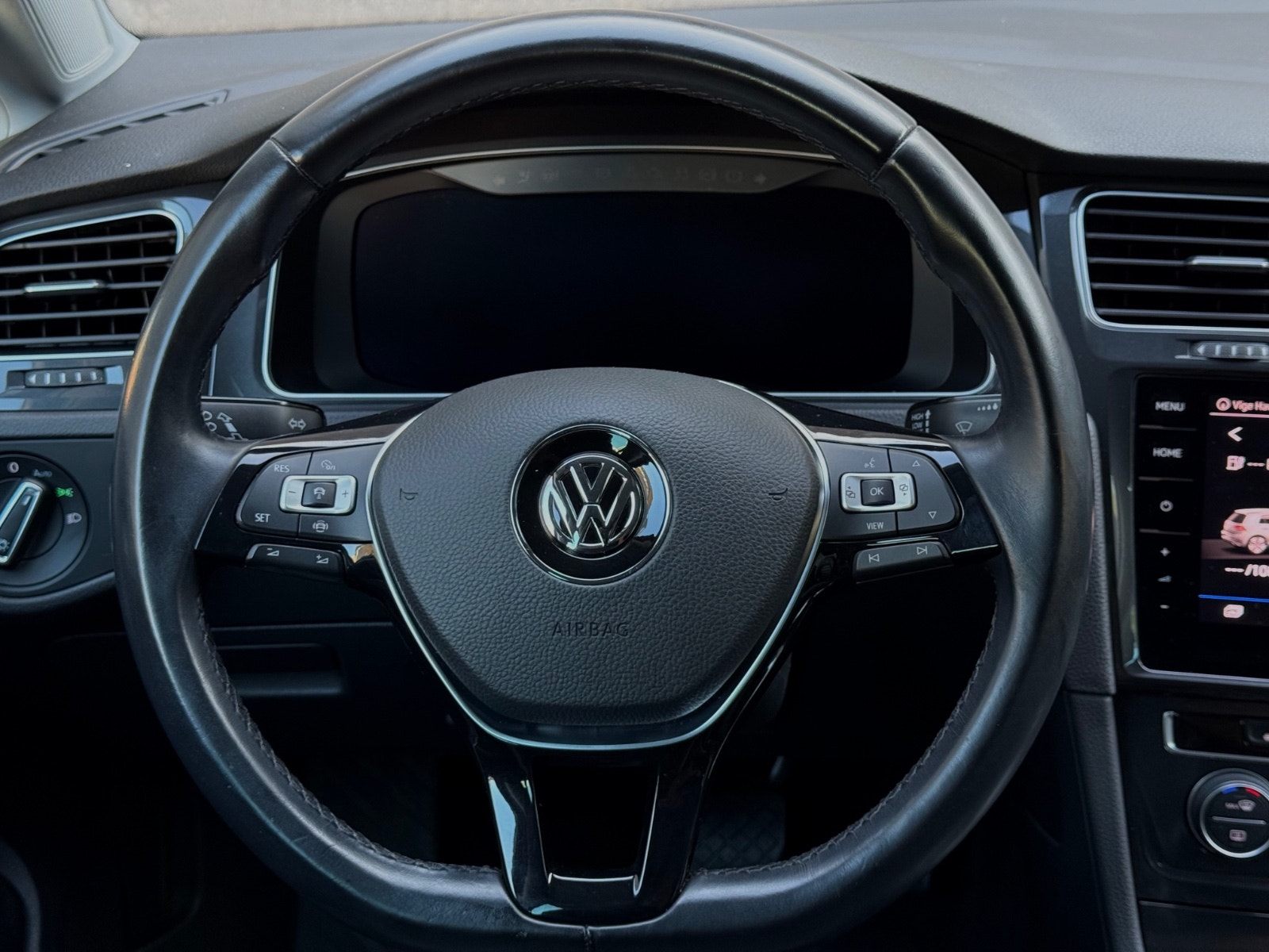 Volkswagen e-Golf, 136hk, 2019