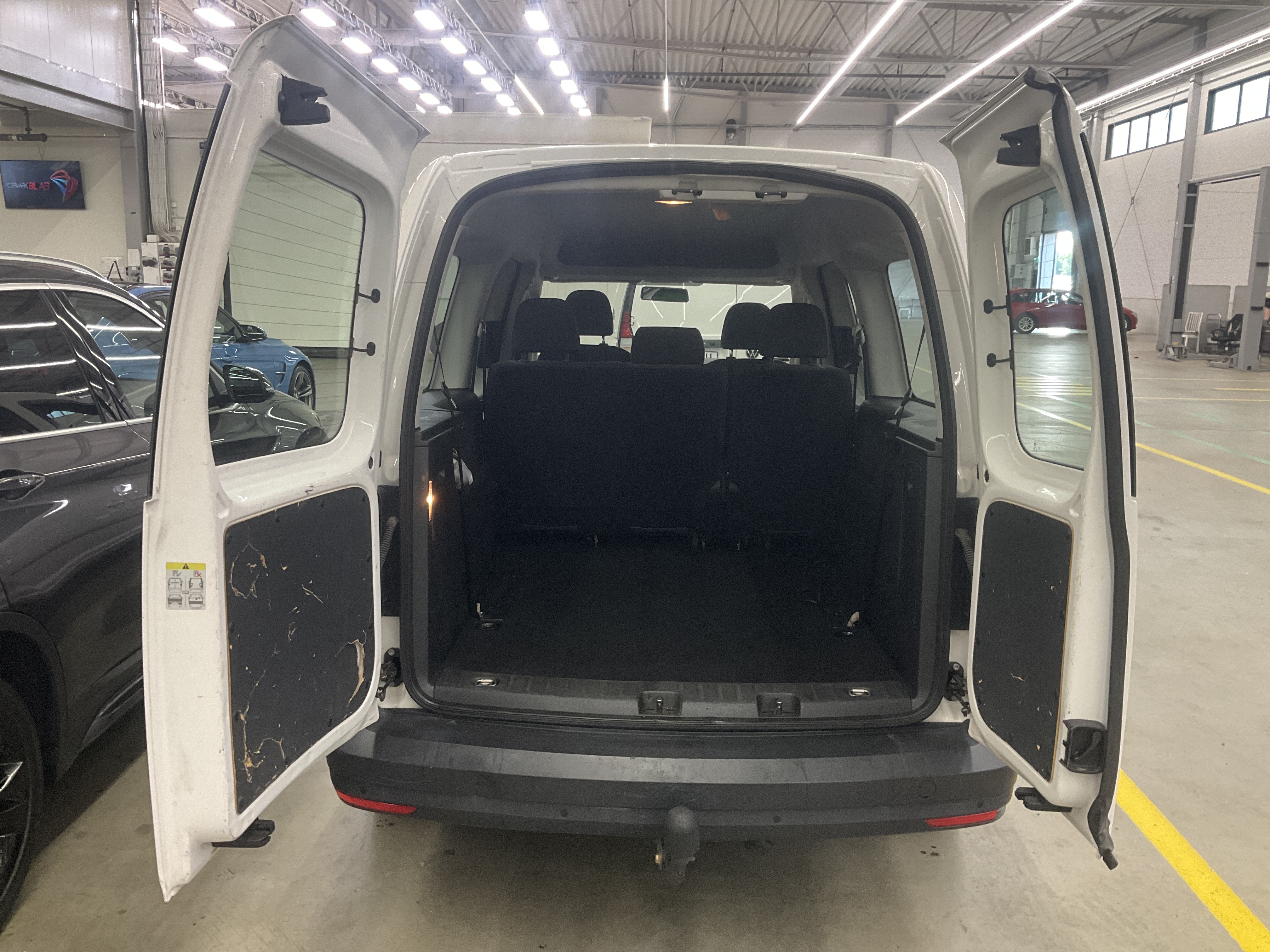 Volkswagen Caddy Maxi Life 7-Seater 2.0 TDI BMT Manual, 102hp, 2020