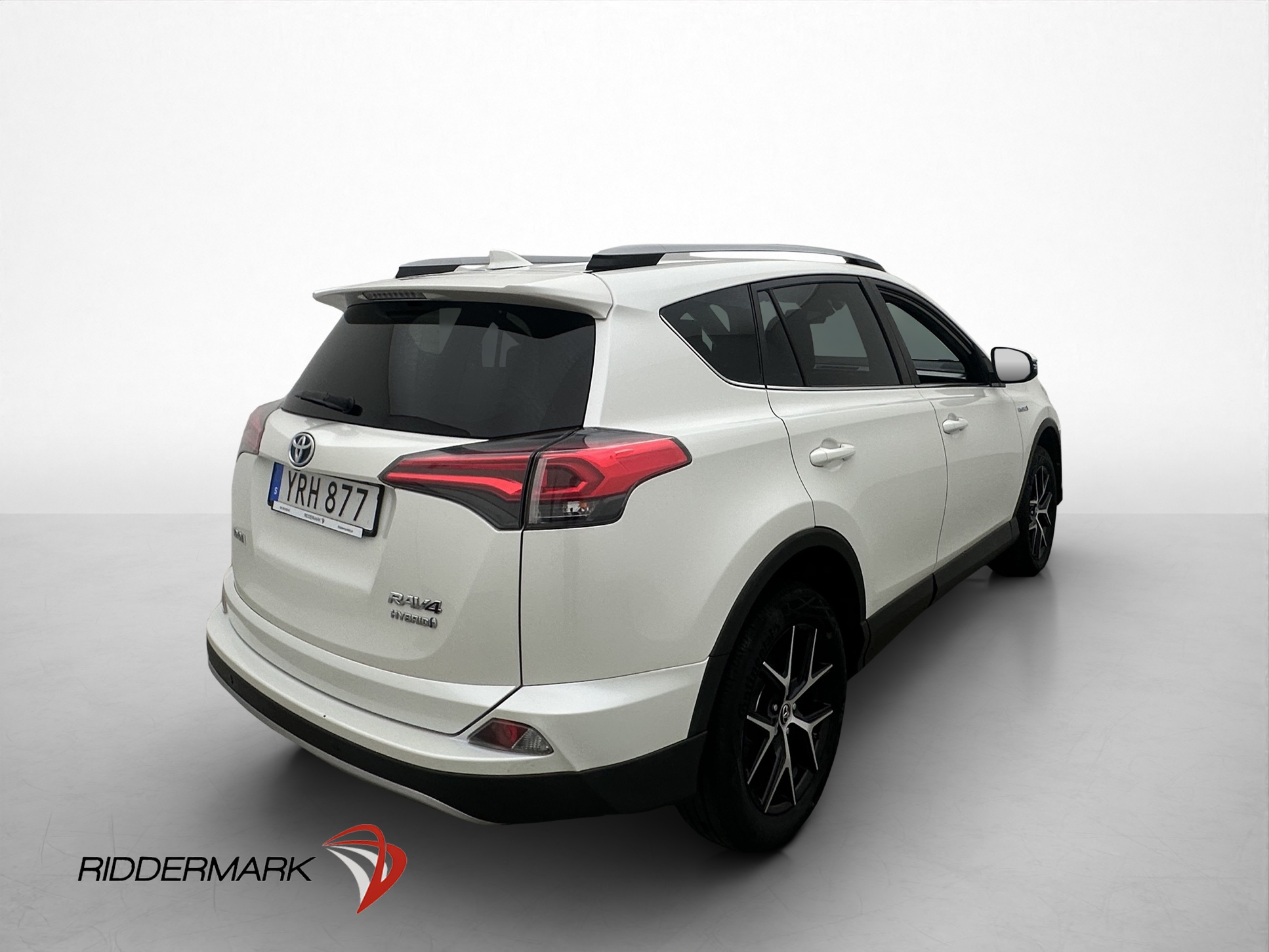 Toyota RAV4 Hybrid 2.5 Dual VVT-i AWD-i E-CVT, 197hp, 2017