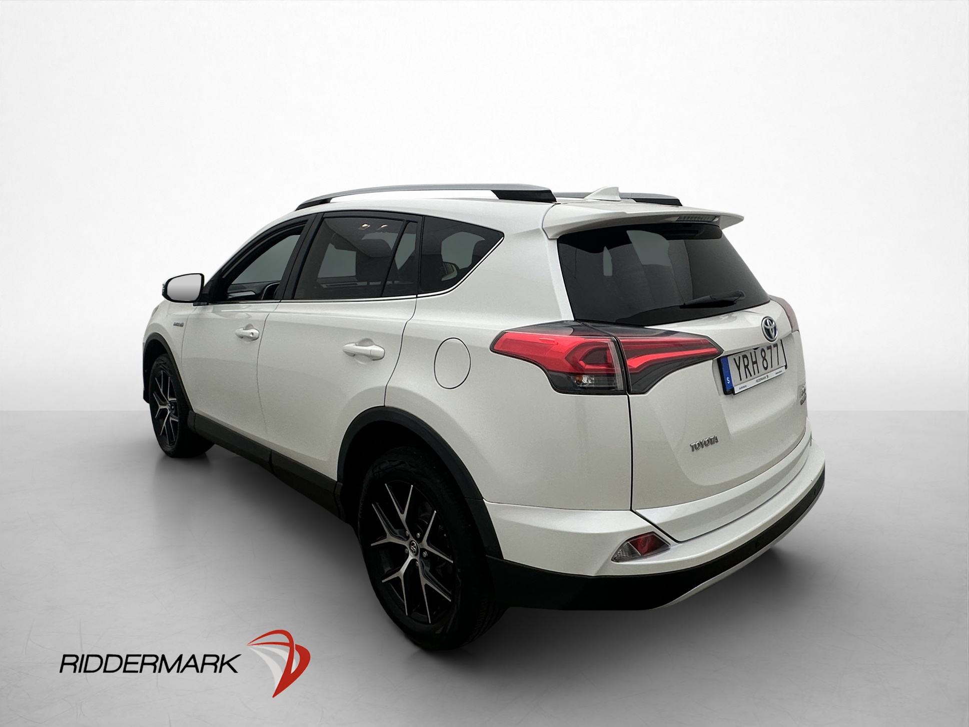Toyota RAV4 Hybrid 2.5 Dual VVT-i AWD-i E-CVT, 197hp, 2017