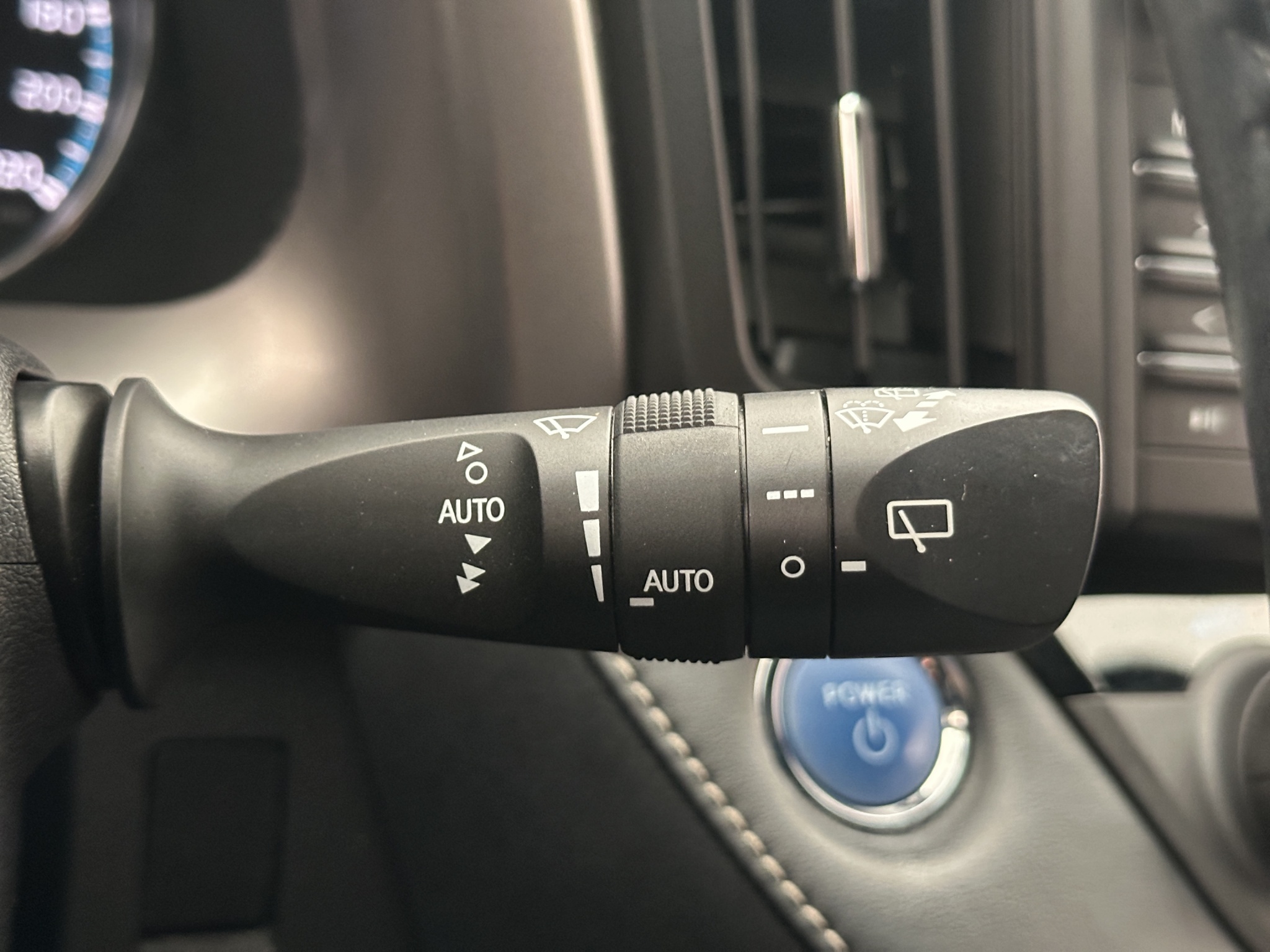 Toyota RAV4 Hybrid 2.5 Dual VVT-i AWD-i E-CVT, 197hp, 2017