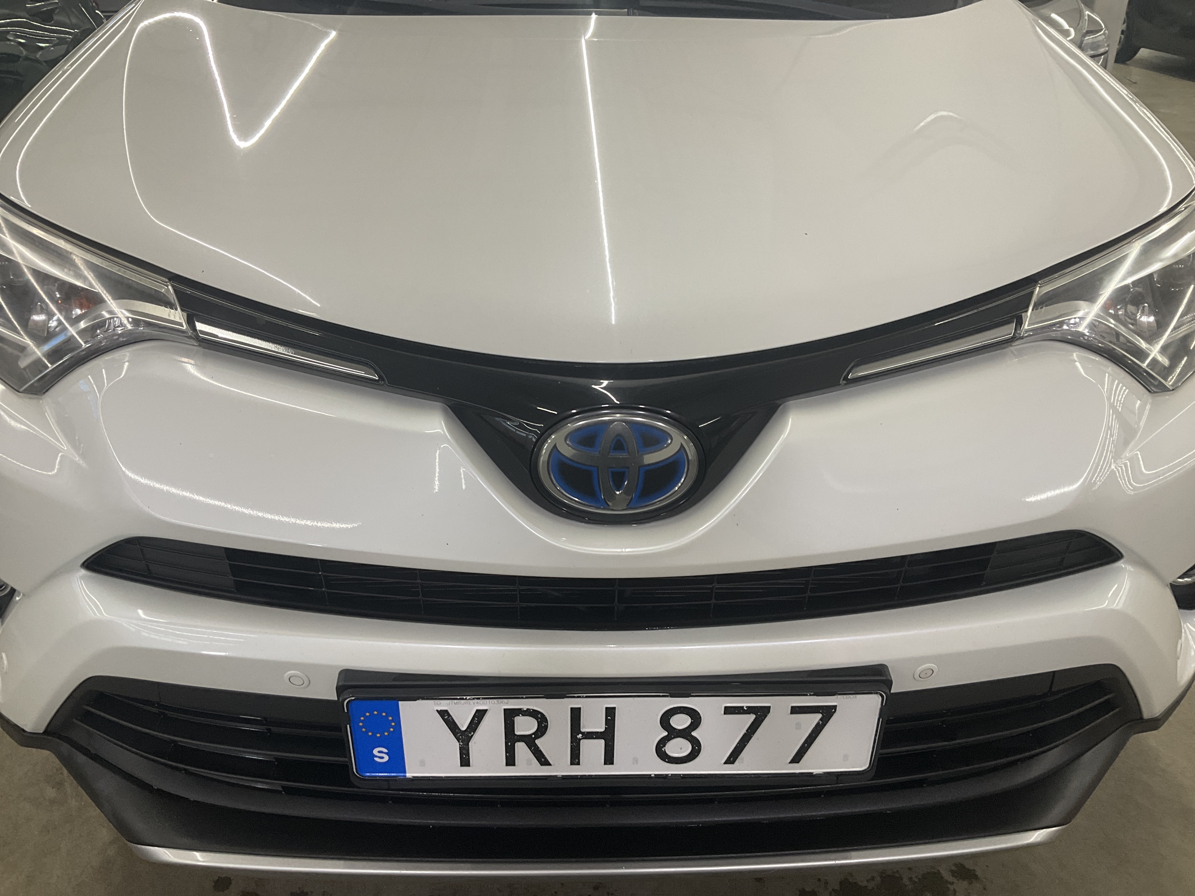 Toyota RAV4 Hybrid 2.5 Dual VVT-i AWD-i E-CVT, 197hp, 2017