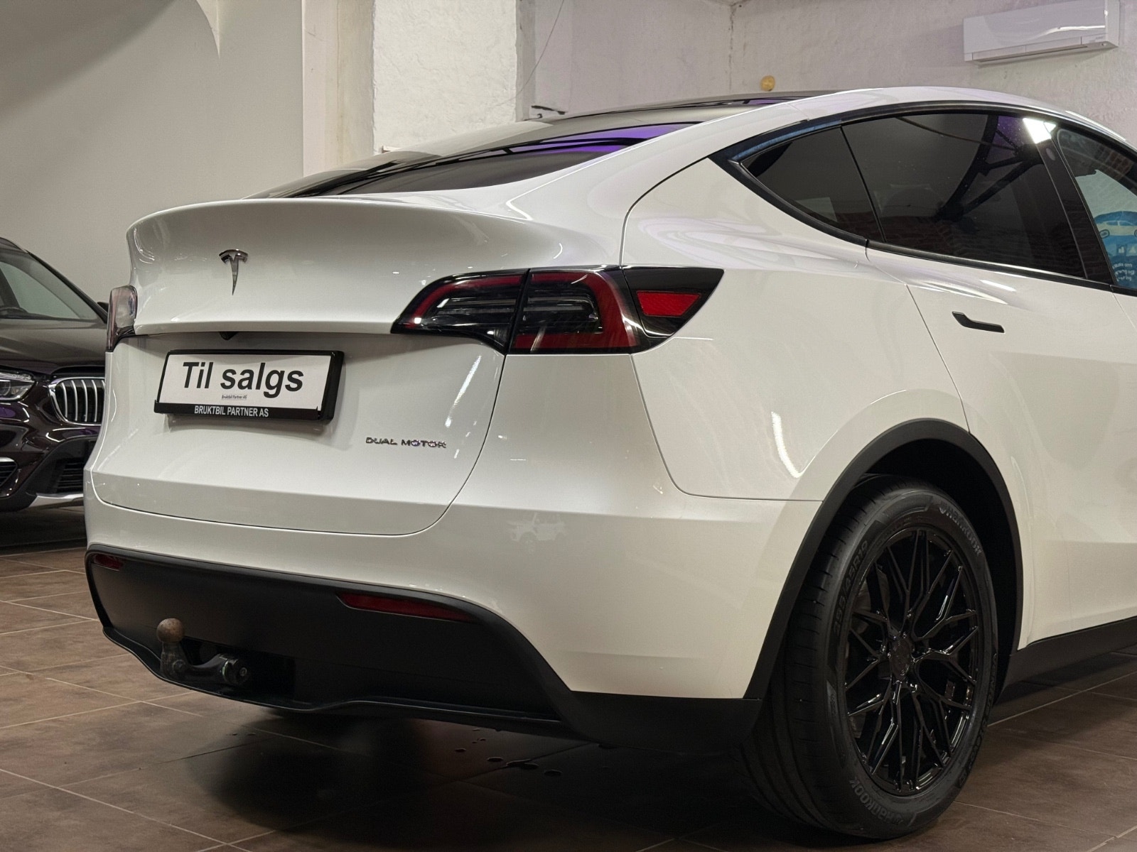 Tesla Model Y Long Range AWD, 514hp, 2024