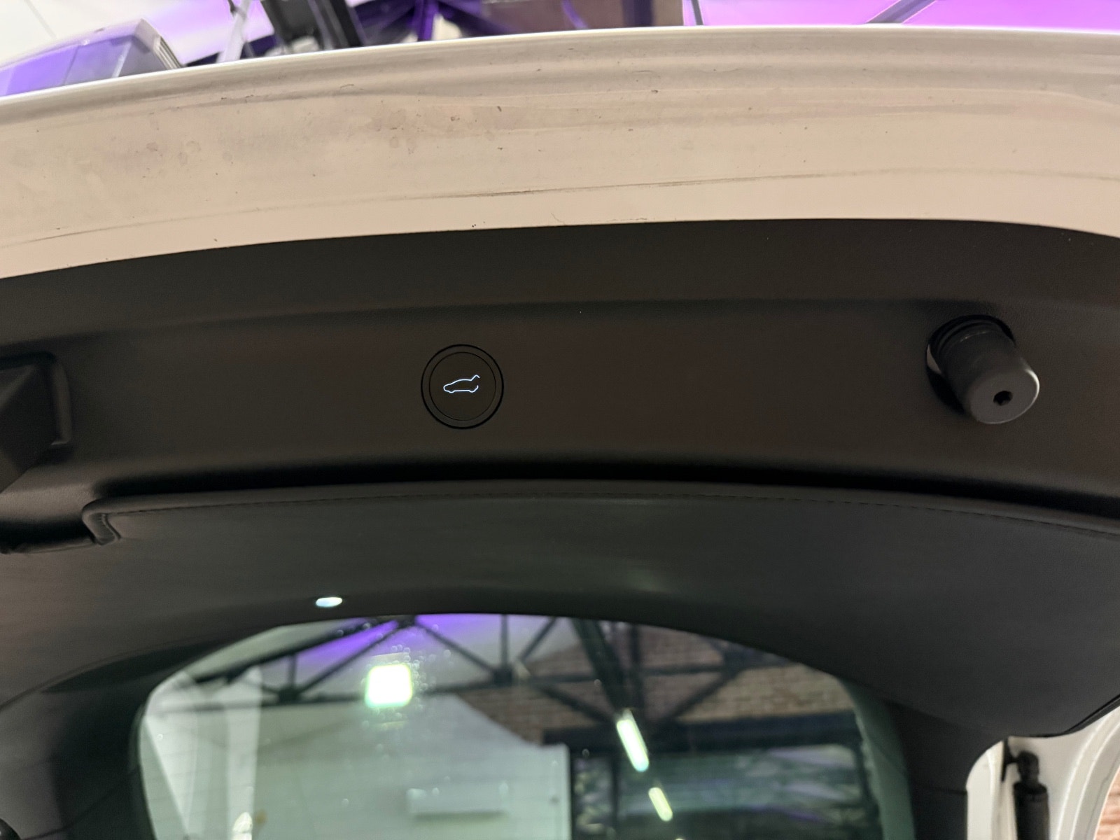 Tesla Model Y Long Range AWD, 514hp, 2024