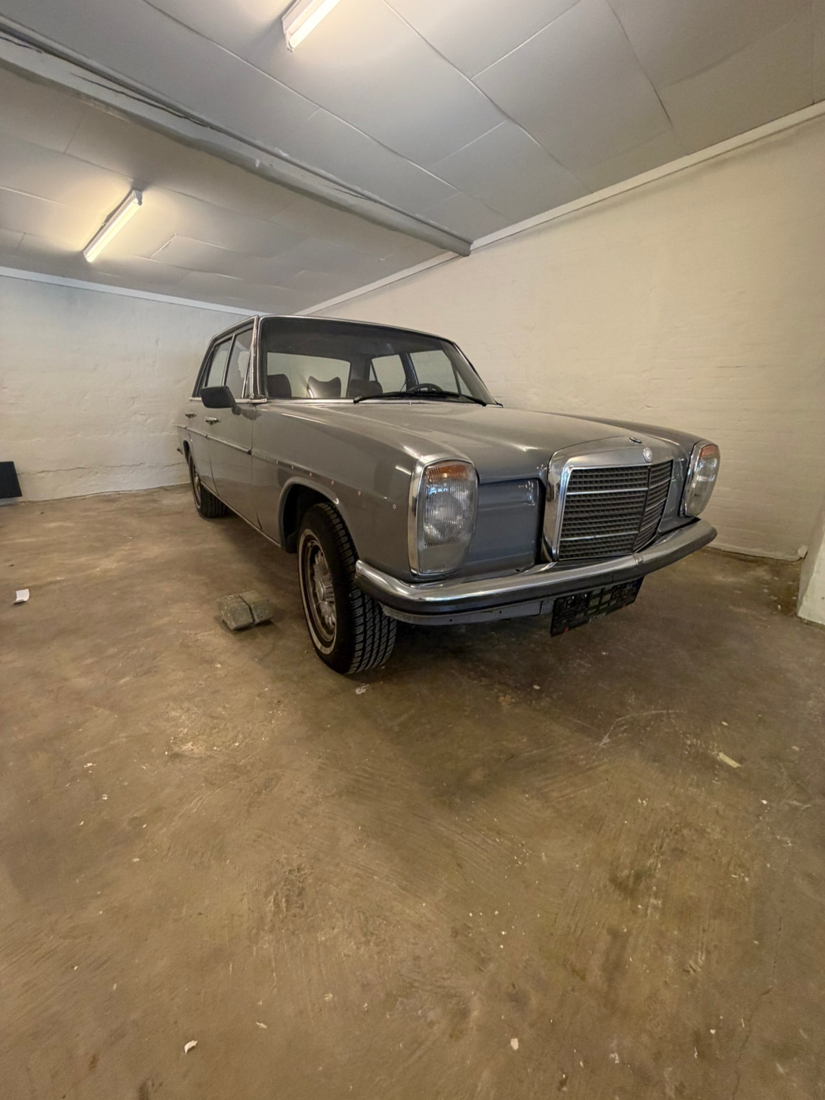 Mercedes-Benz 200 D Manual, 54hp, 1972