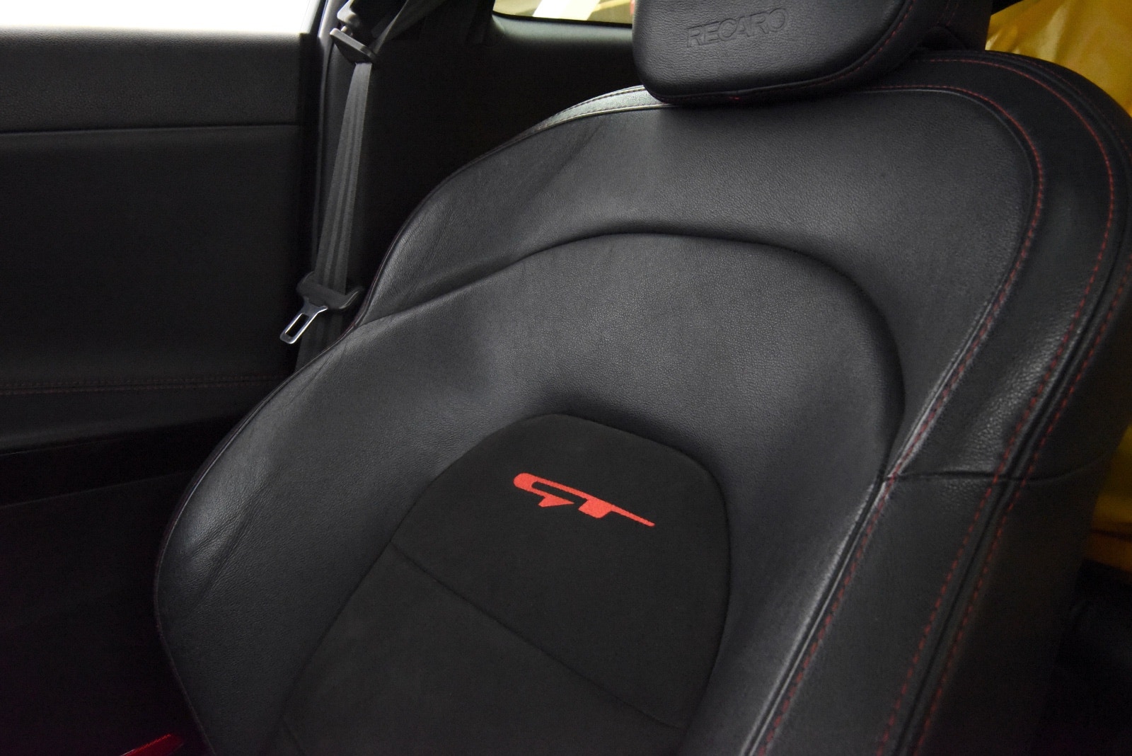Kia pro_cee'd GT 1.6 GDI Manual, 6-trins, 204ps, 2014