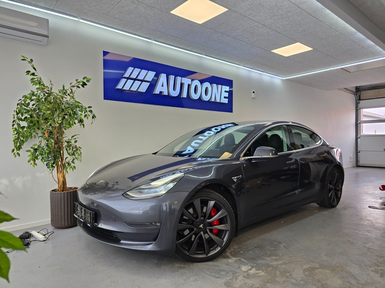 Tesla Model 3 Performance, 513ps, 2020